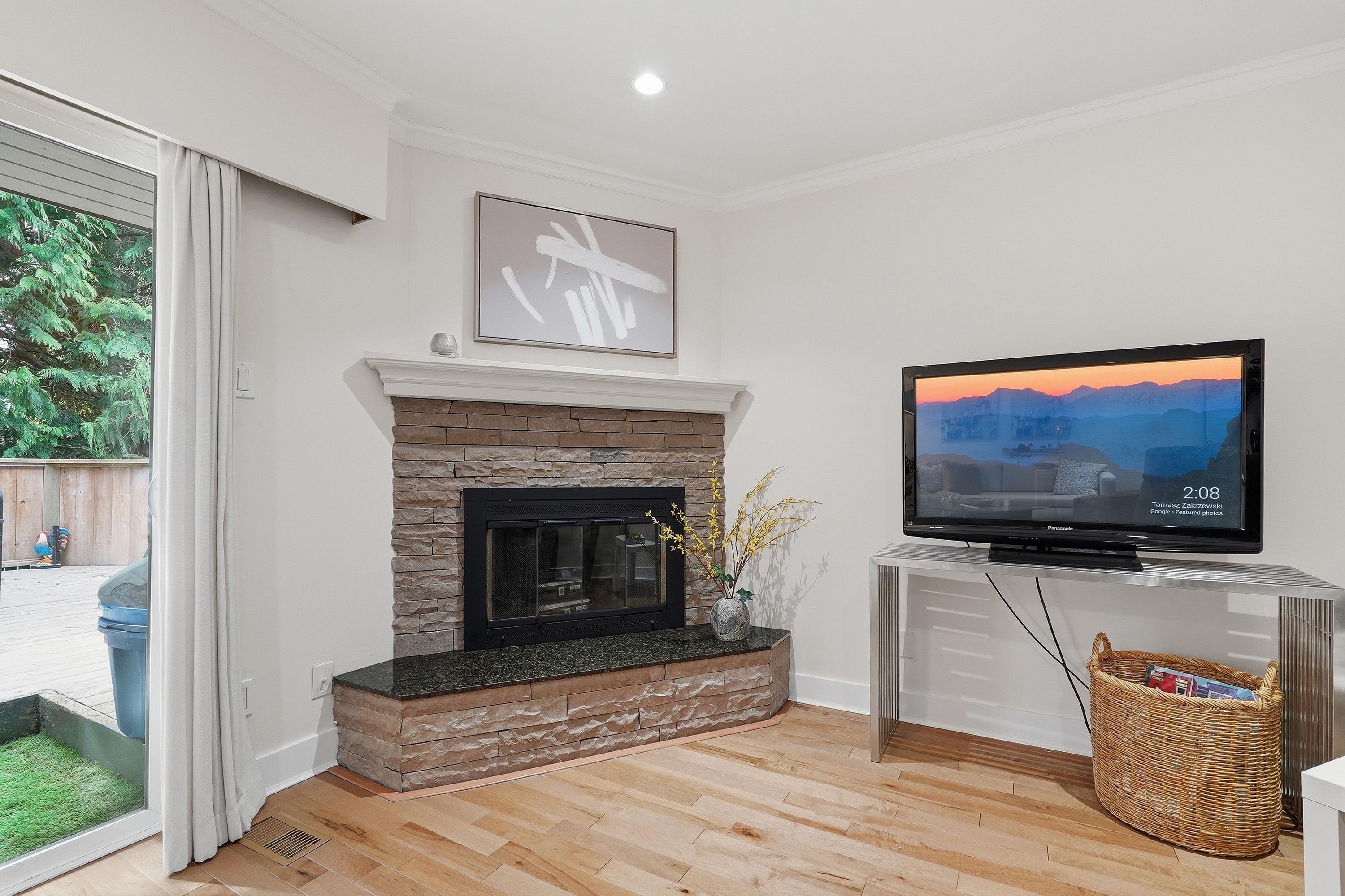 2329 MOUNTAIN HIGHWAY
