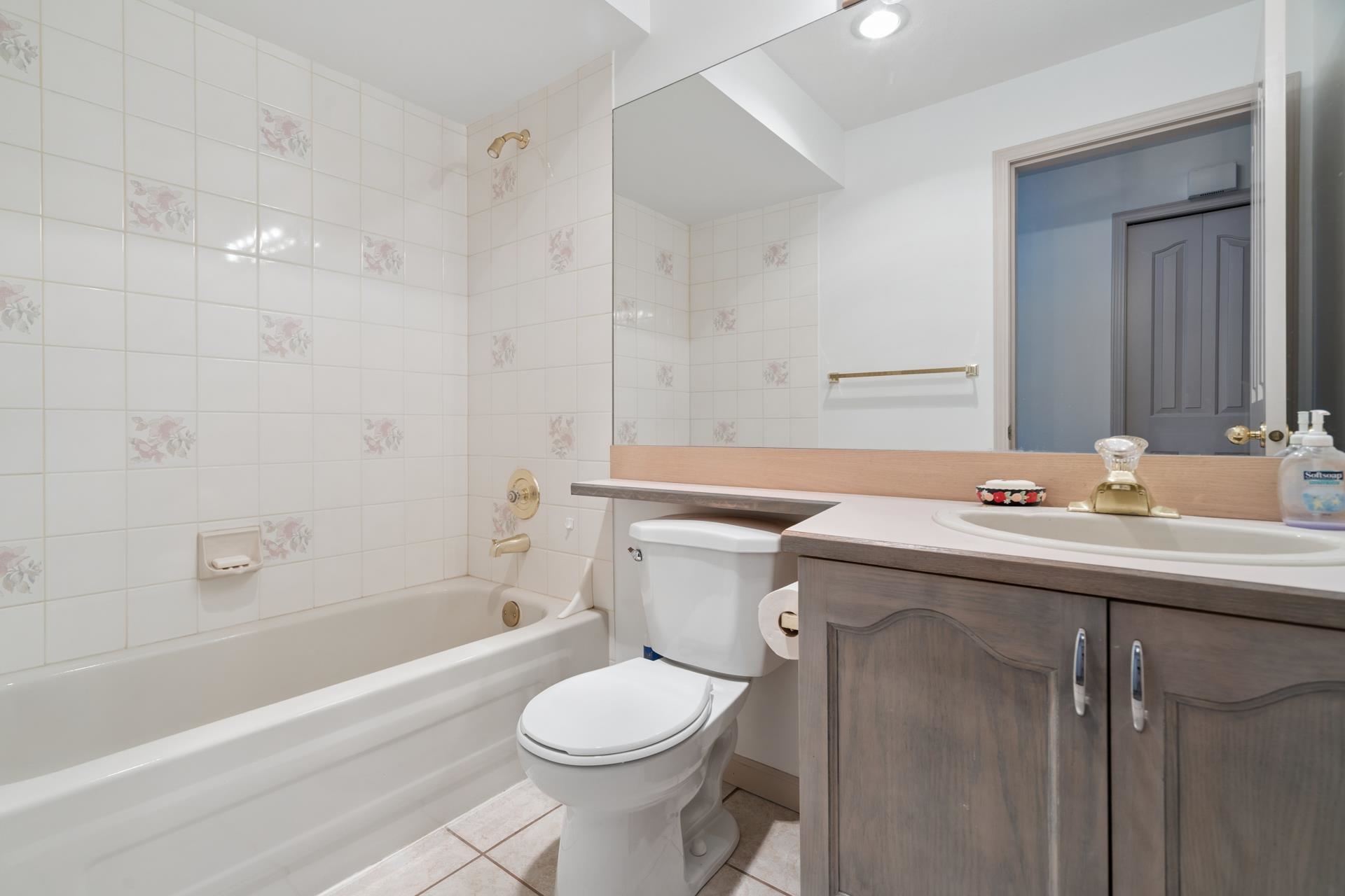 19 9168 FLEETWOOD WAY Unit: 19