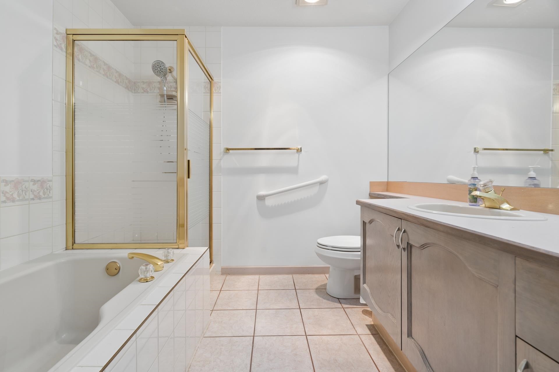 19 9168 FLEETWOOD WAY Unit: 19