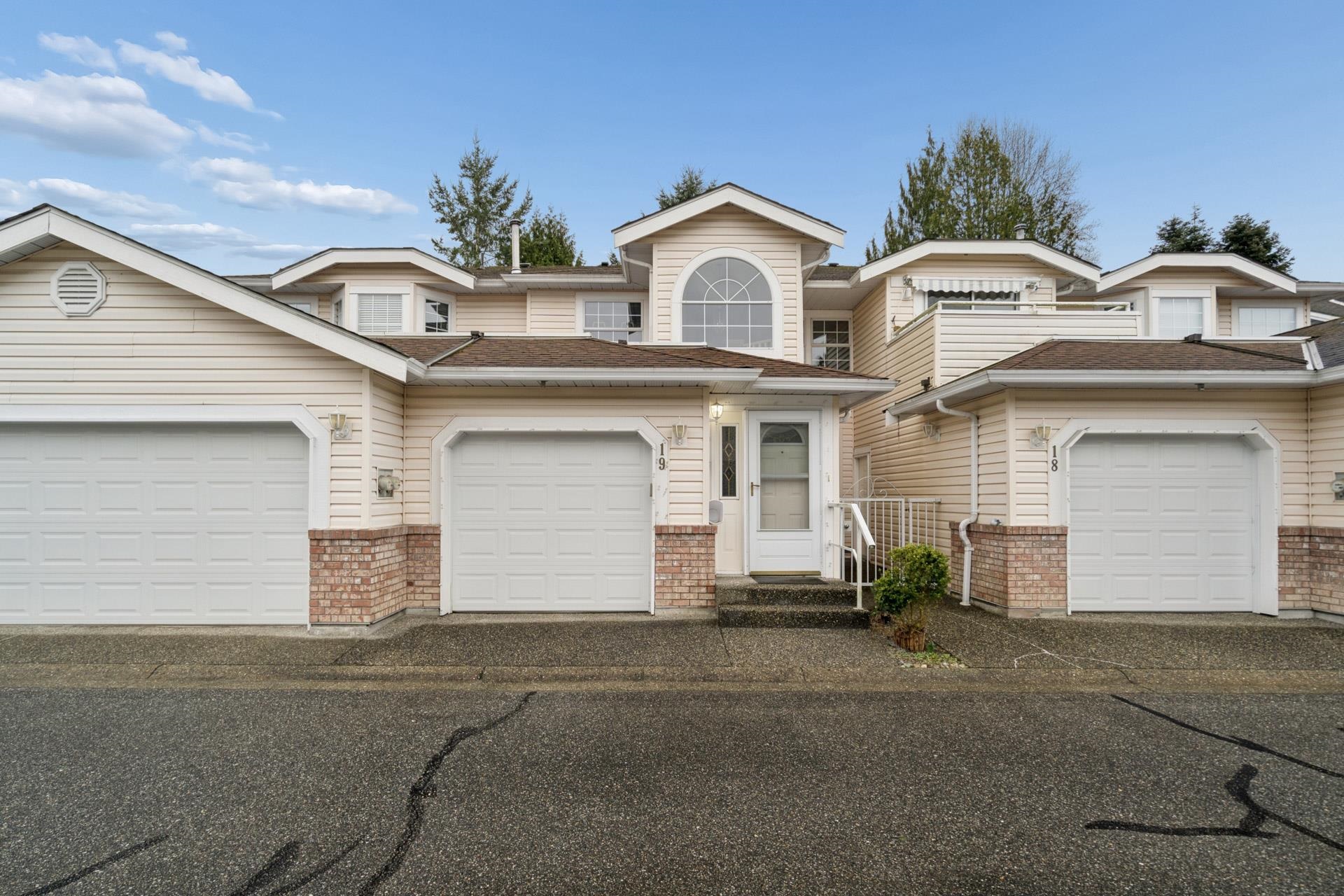 19 9168 FLEETWOOD WAY Unit: 19