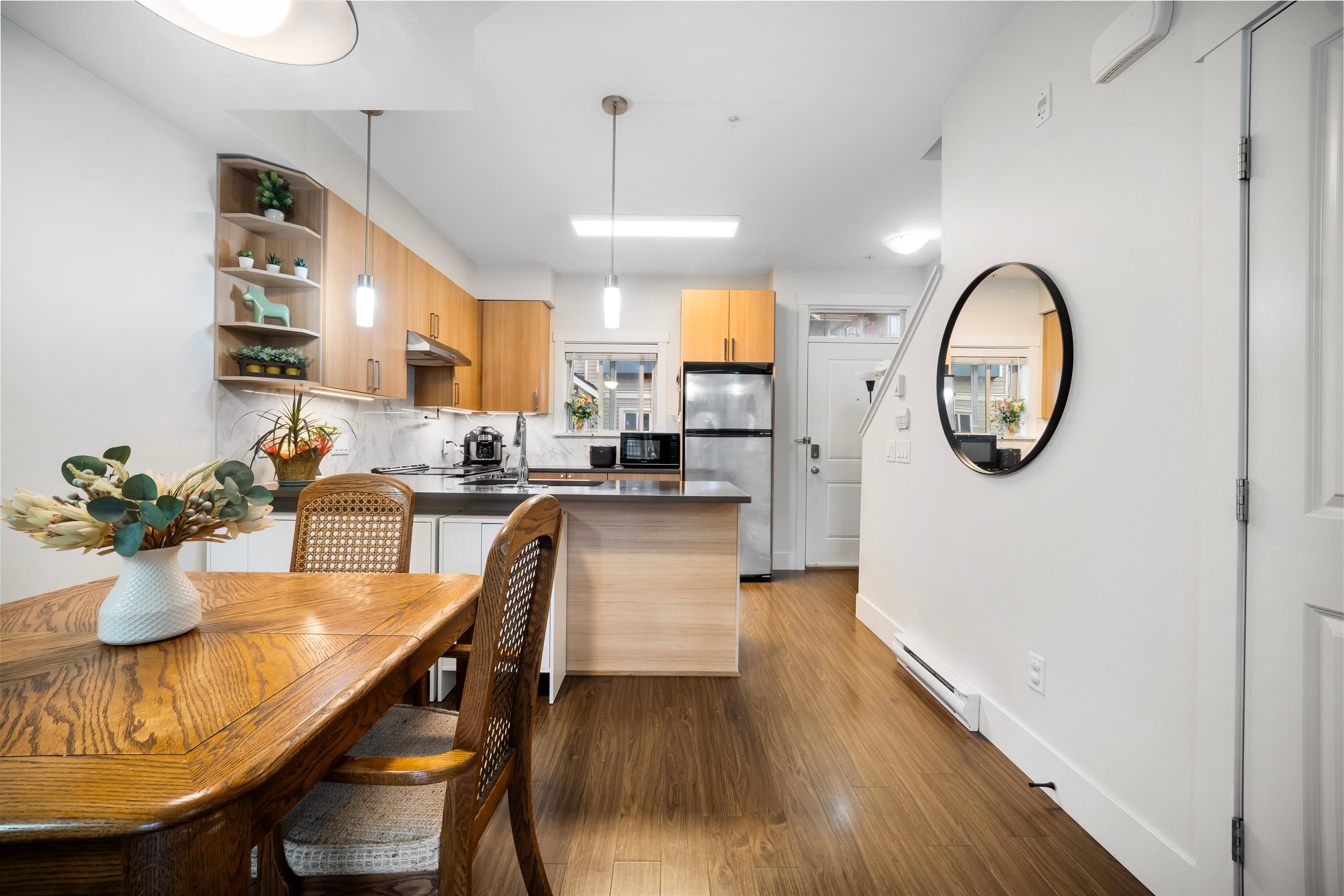 204 7168 STRIDE AVENUE Unit: 204