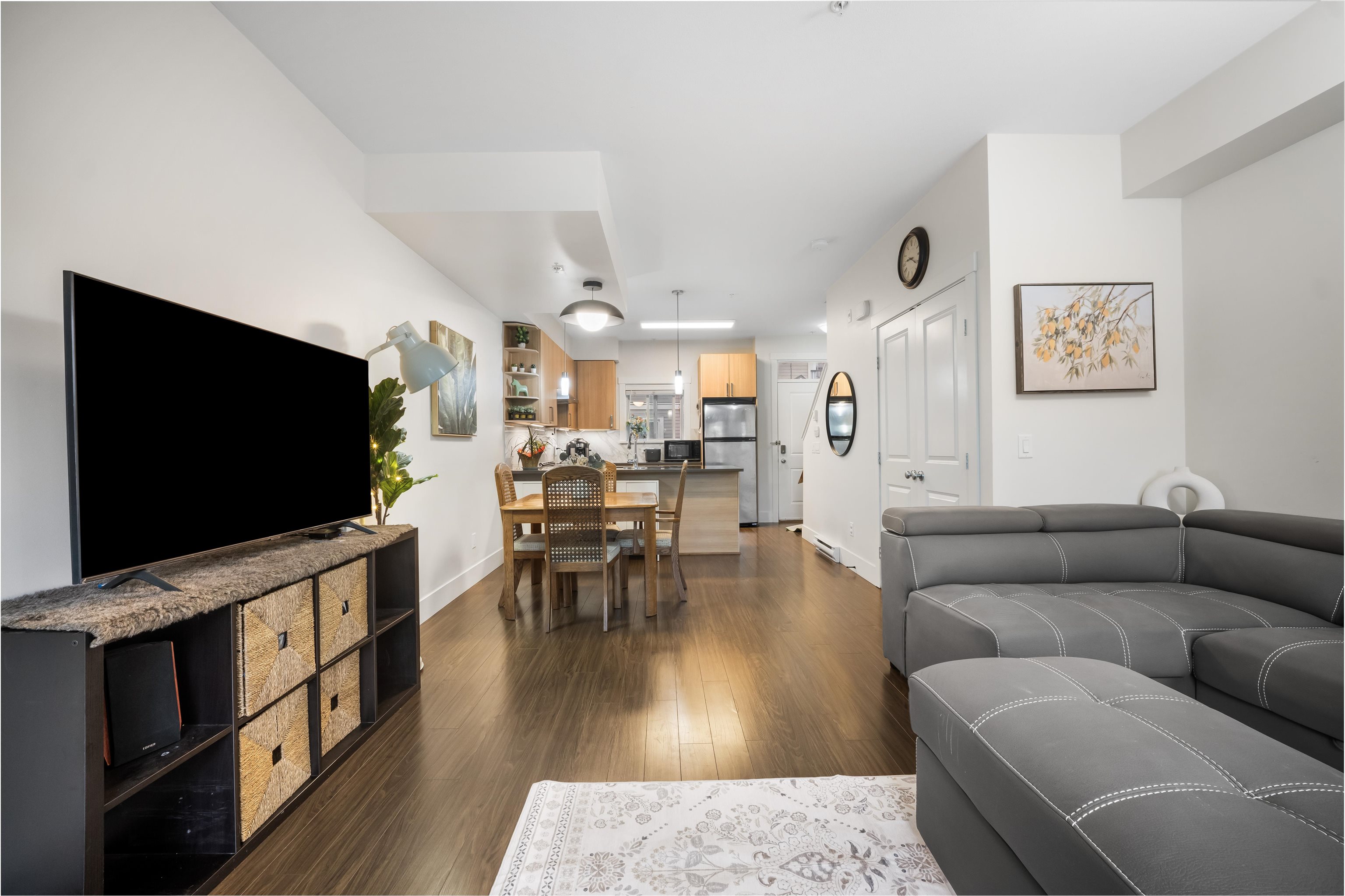 204 7168 STRIDE AVENUE Unit: 204