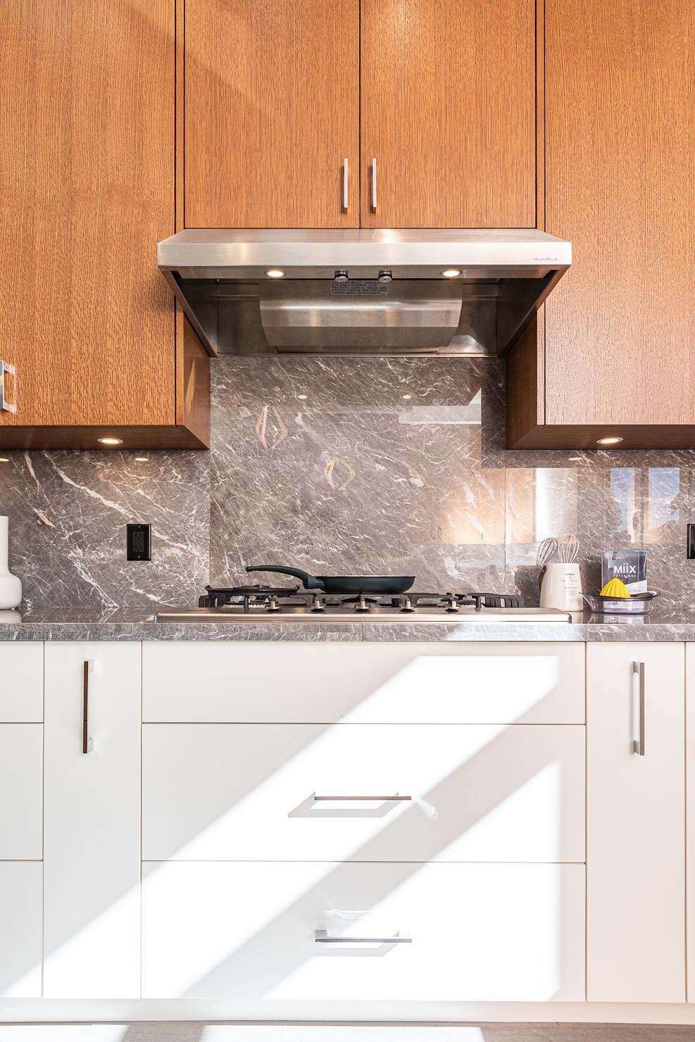 3 7088 HEATHER STREET Unit: 3