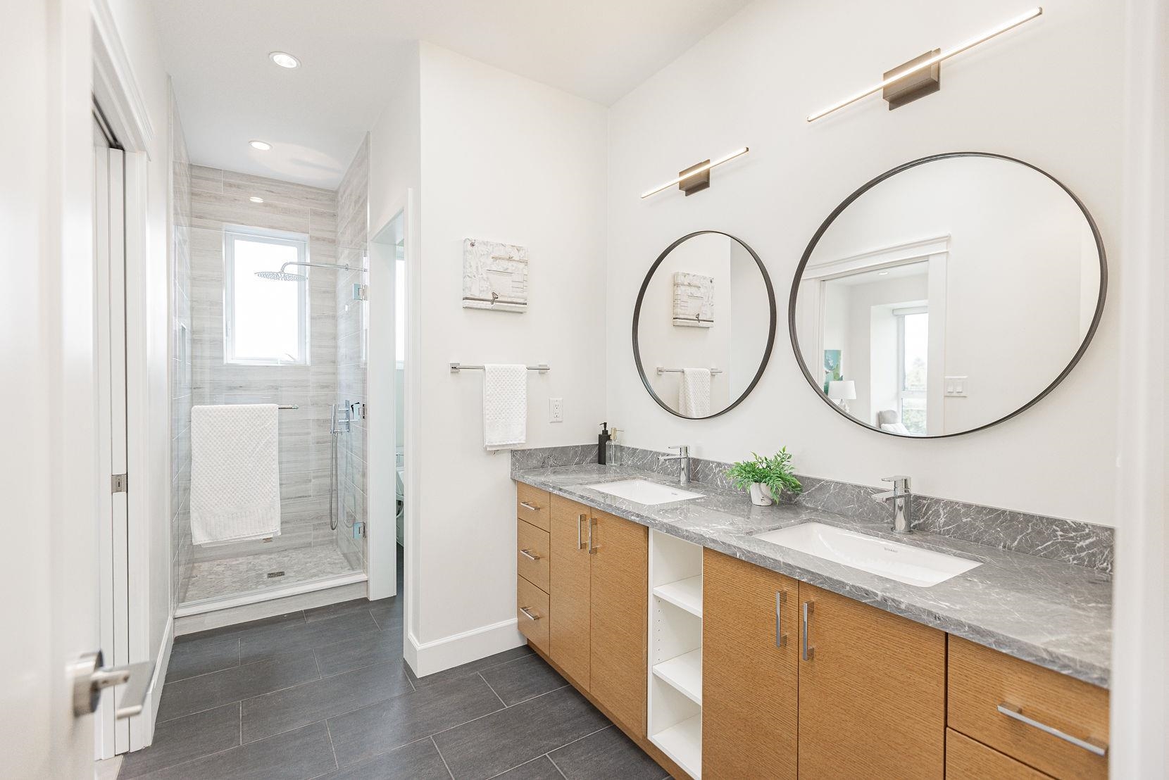 3 7088 HEATHER STREET Unit: 3