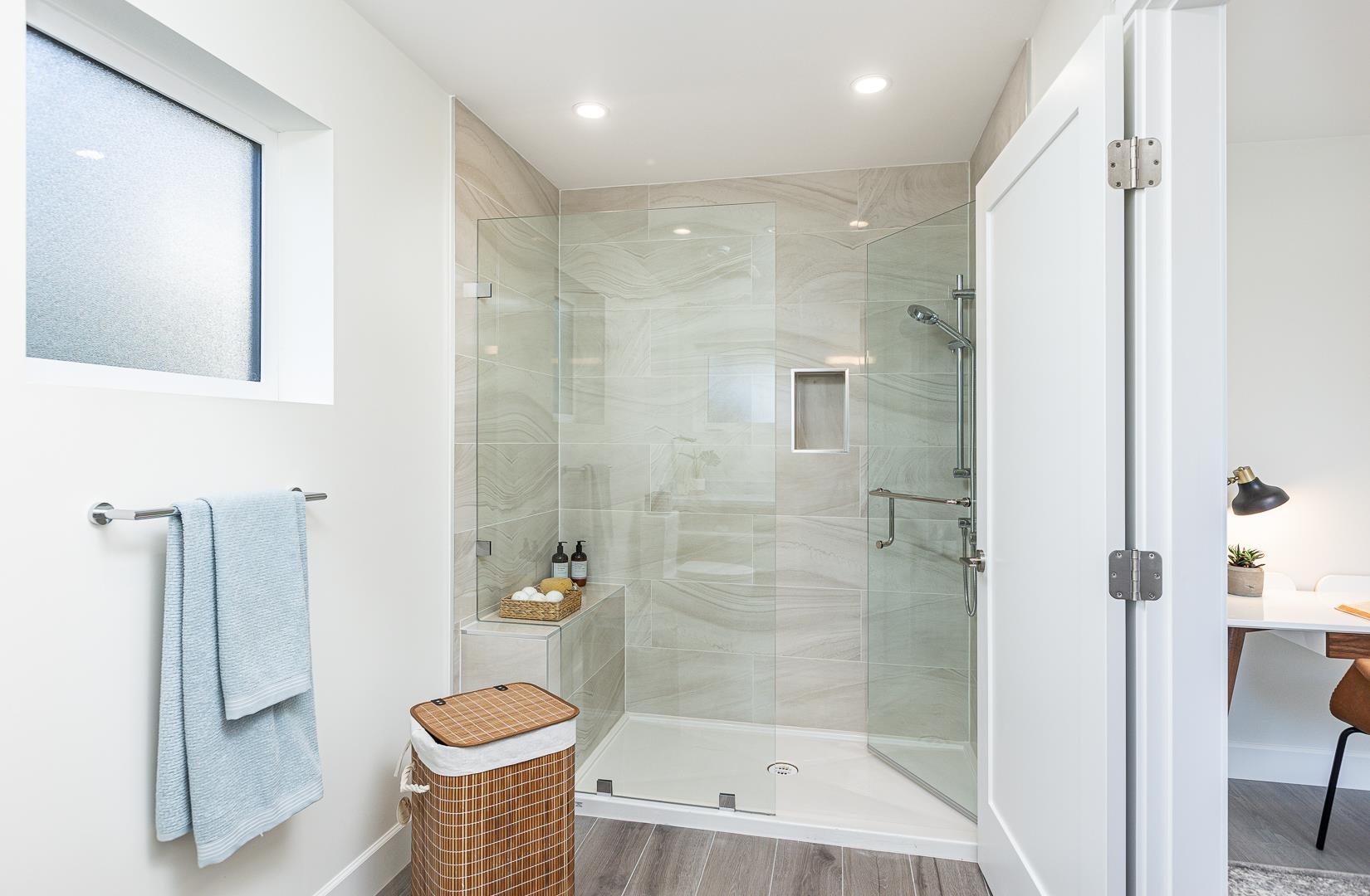 3 7088 HEATHER STREET Unit: 3