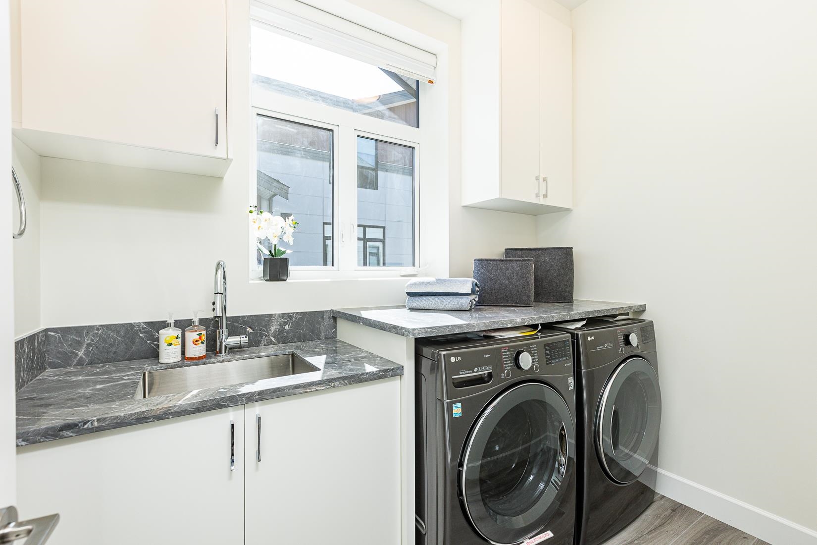 3 7088 HEATHER STREET Unit: 3