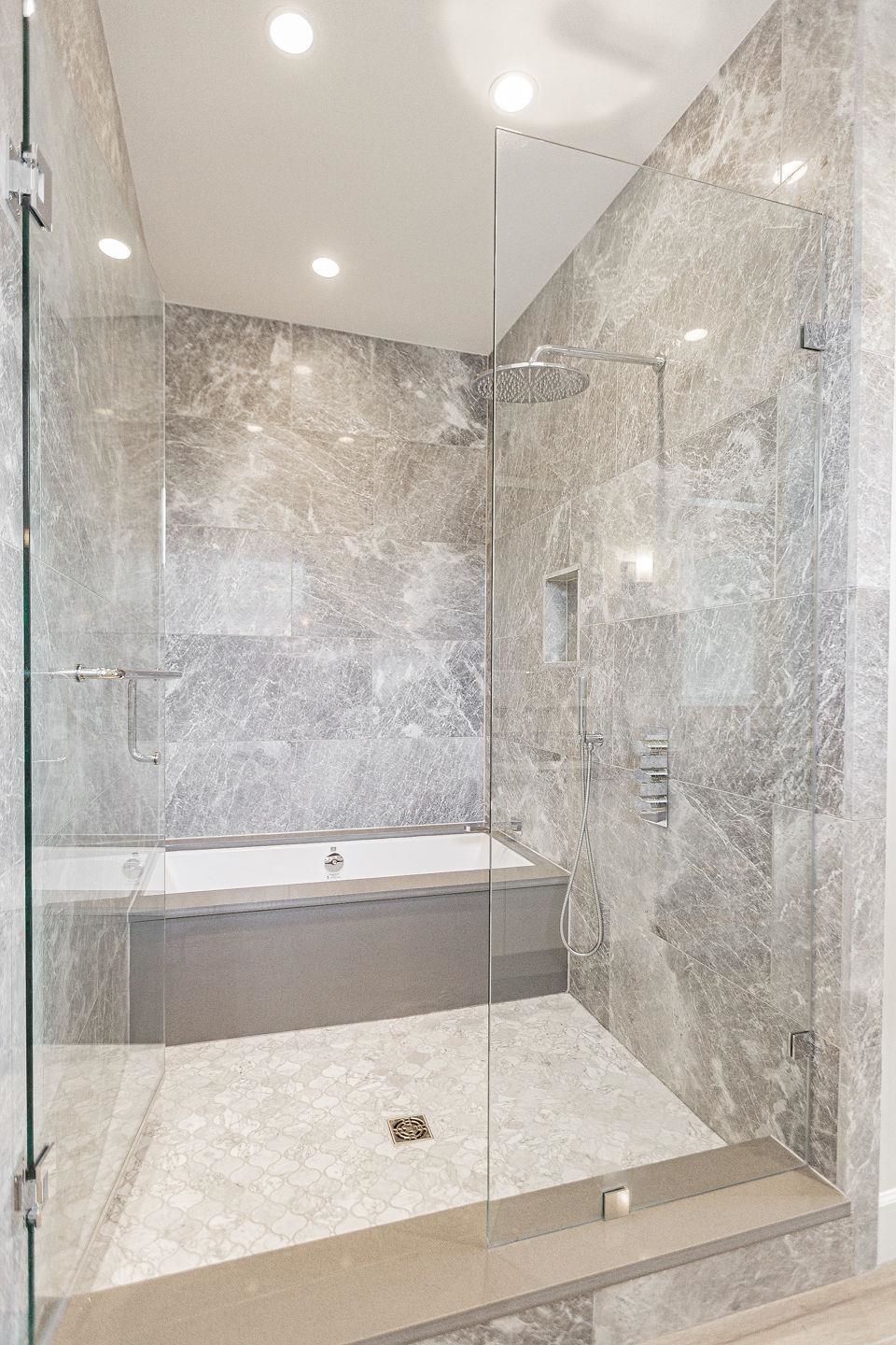 3 7088 HEATHER STREET Unit: 3