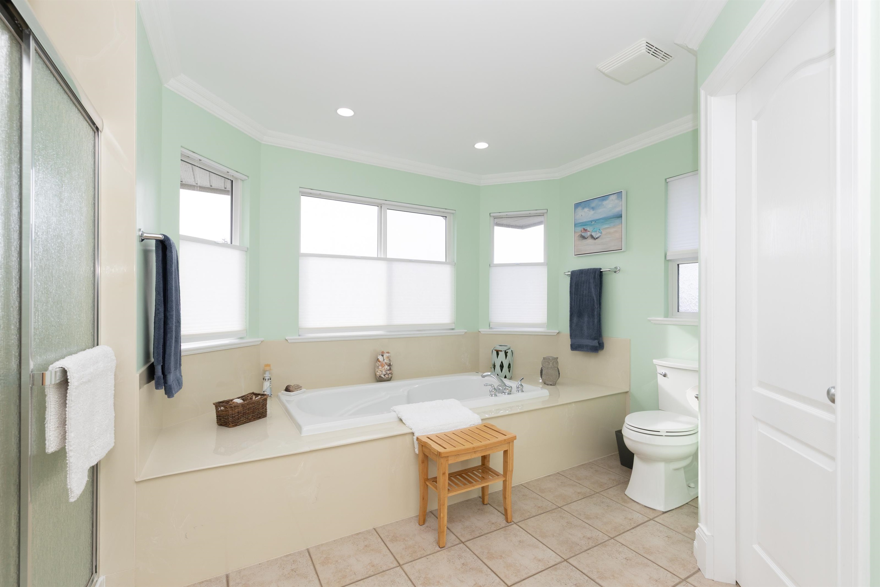 8022 LITTLE TERRACE