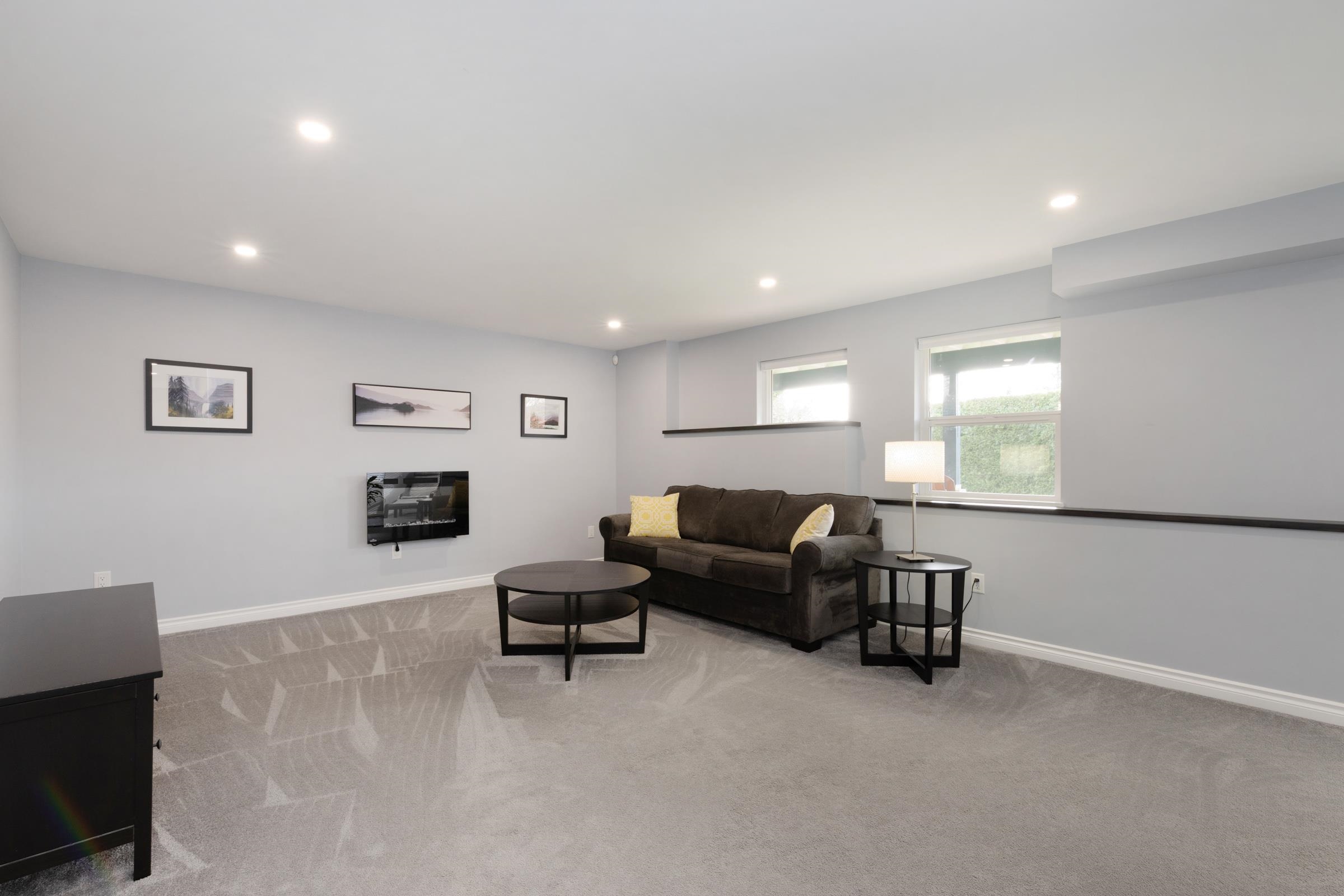 8022 LITTLE TERRACE