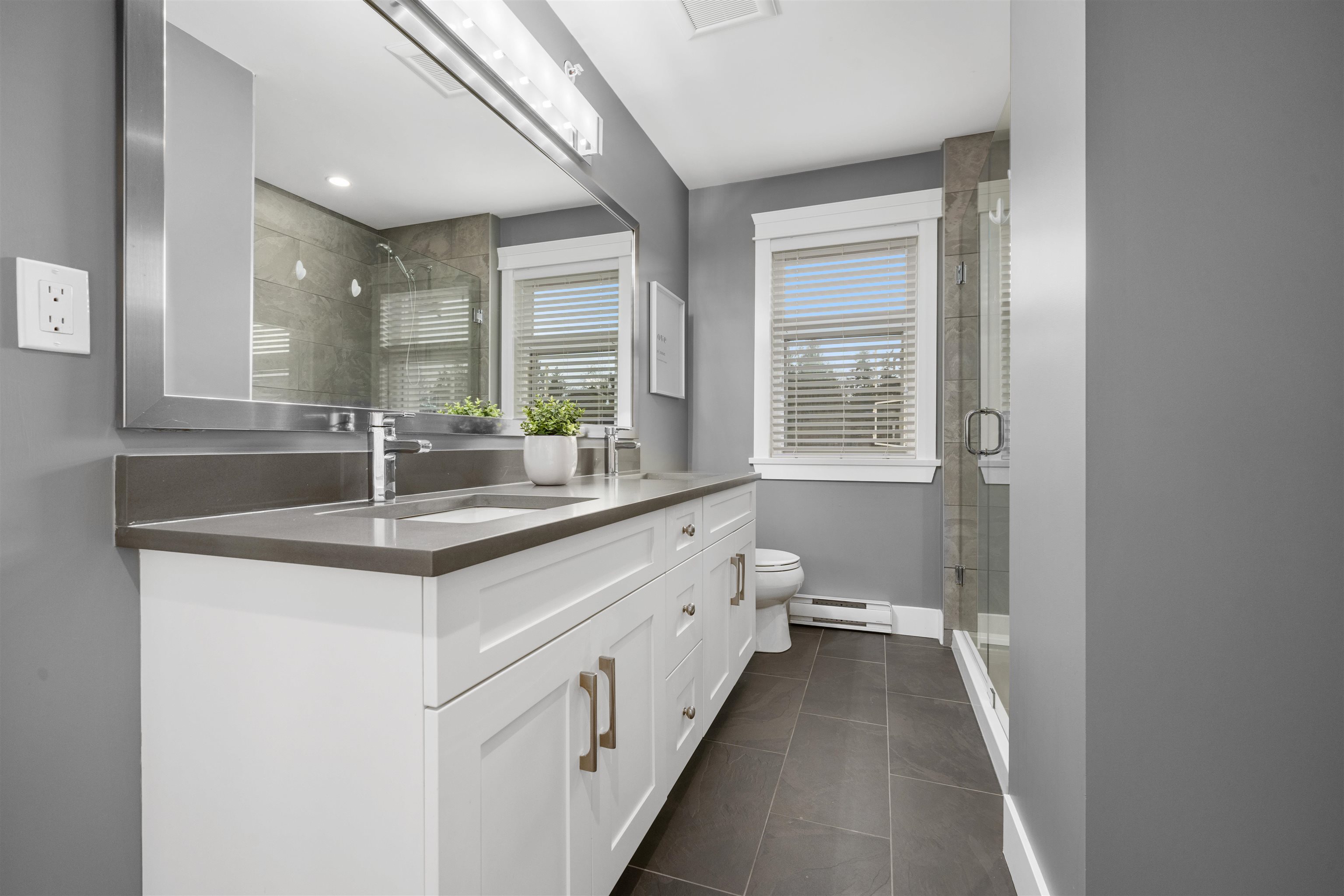 15 11461 236 STREET Unit: 15