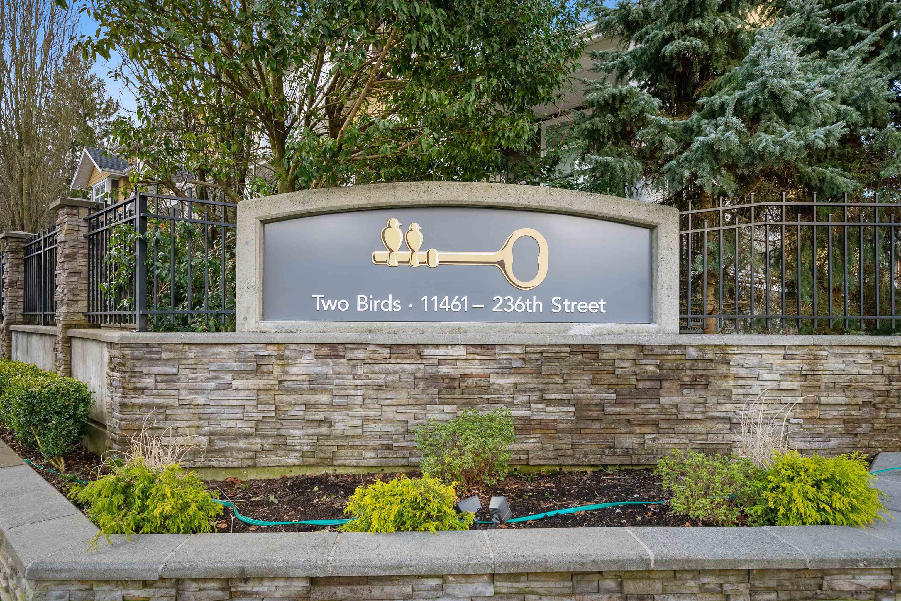 15 11461 236 STREET Unit: 15