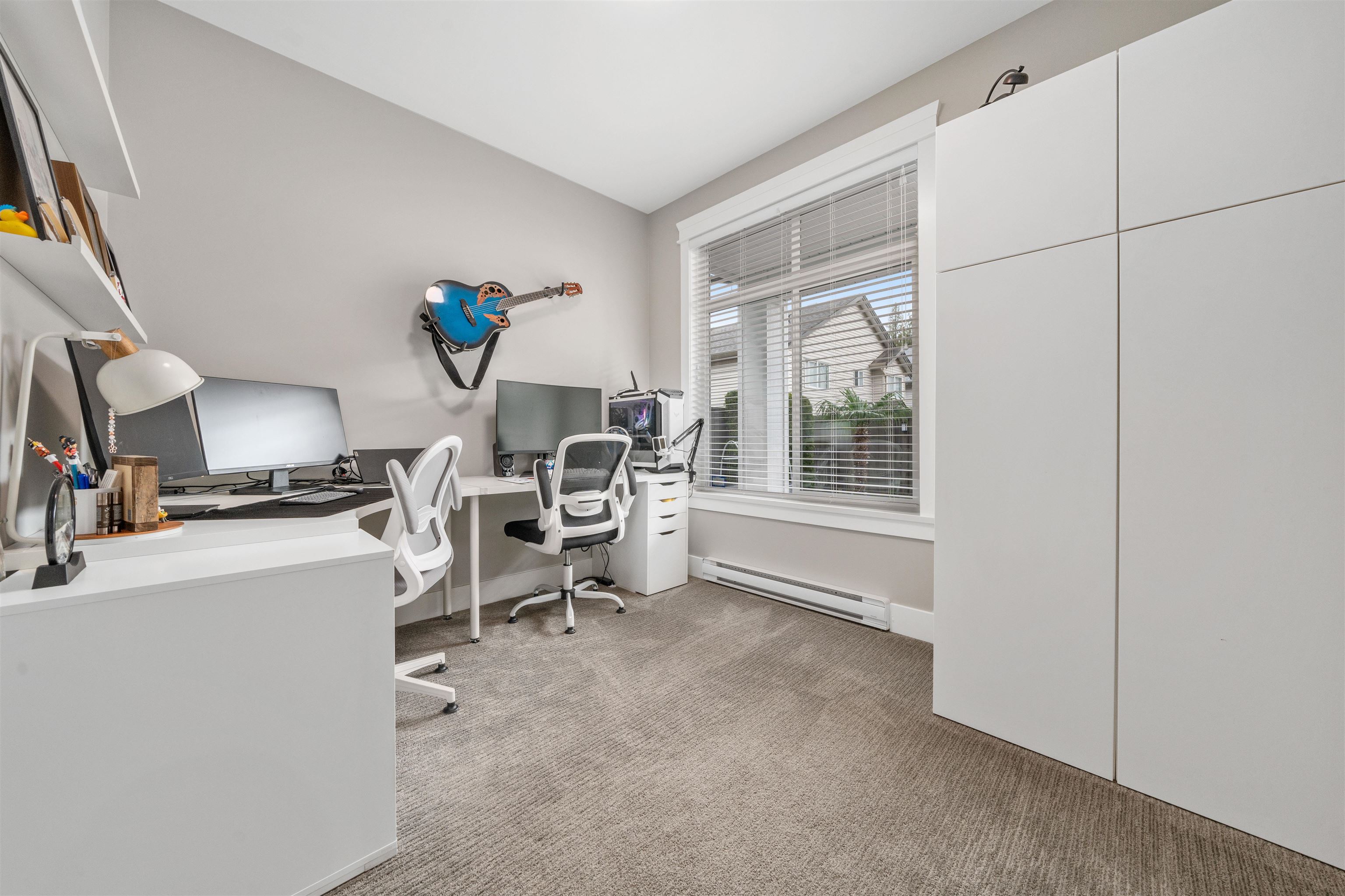 15 11461 236 STREET Unit: 15