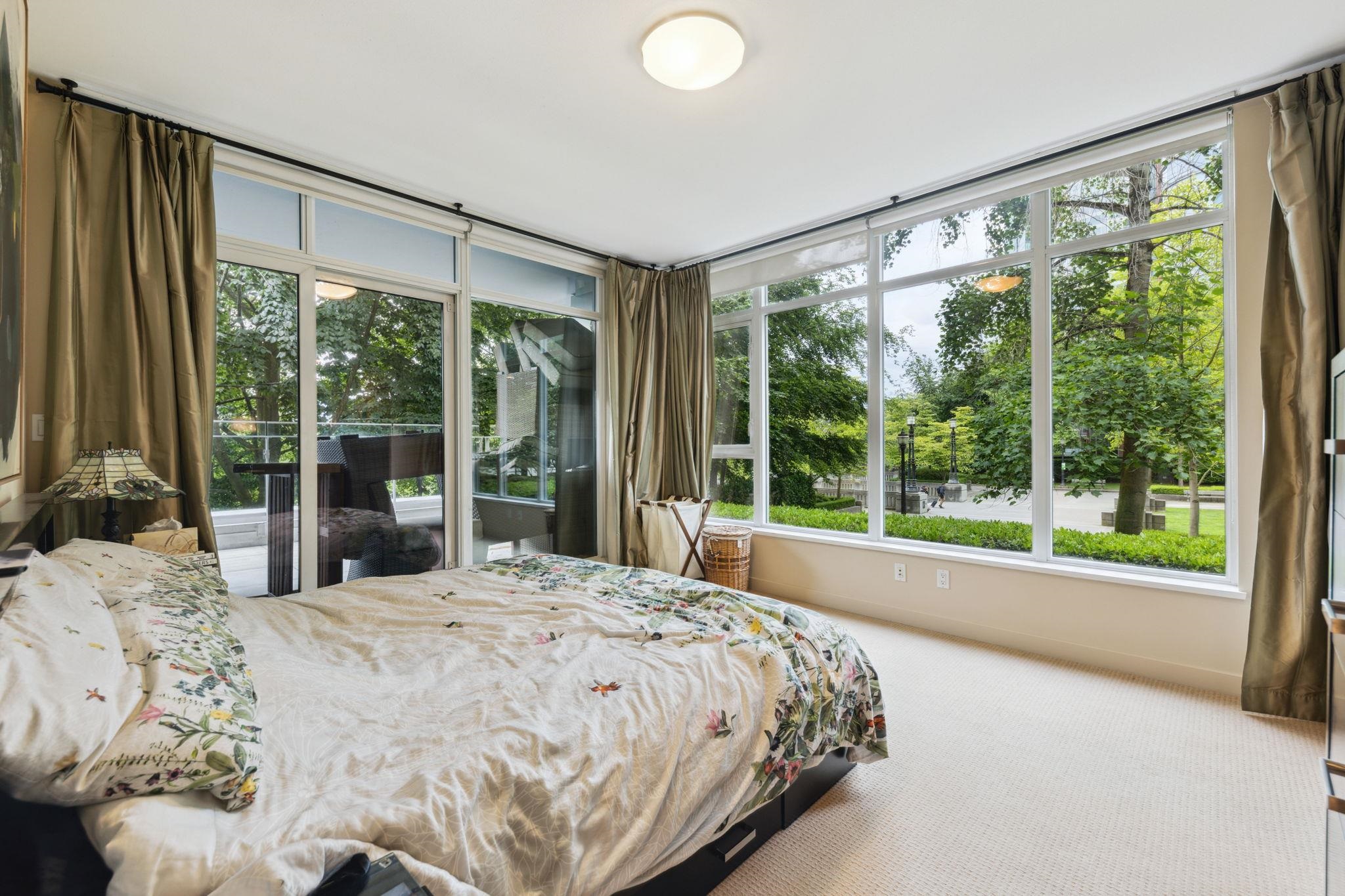 TH12 1233 W CORDOVA STREET Unit: TH12