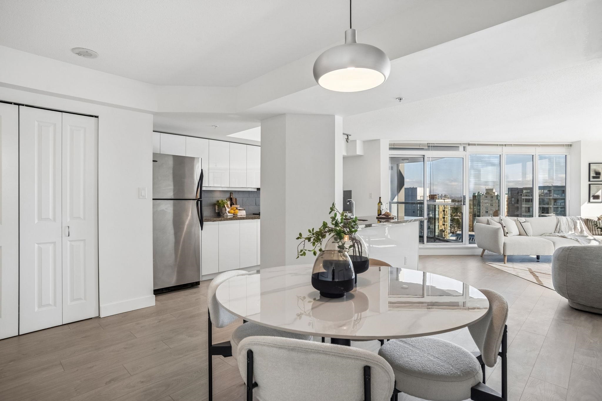 1805 6068 NO. 3 ROAD Unit: 1805