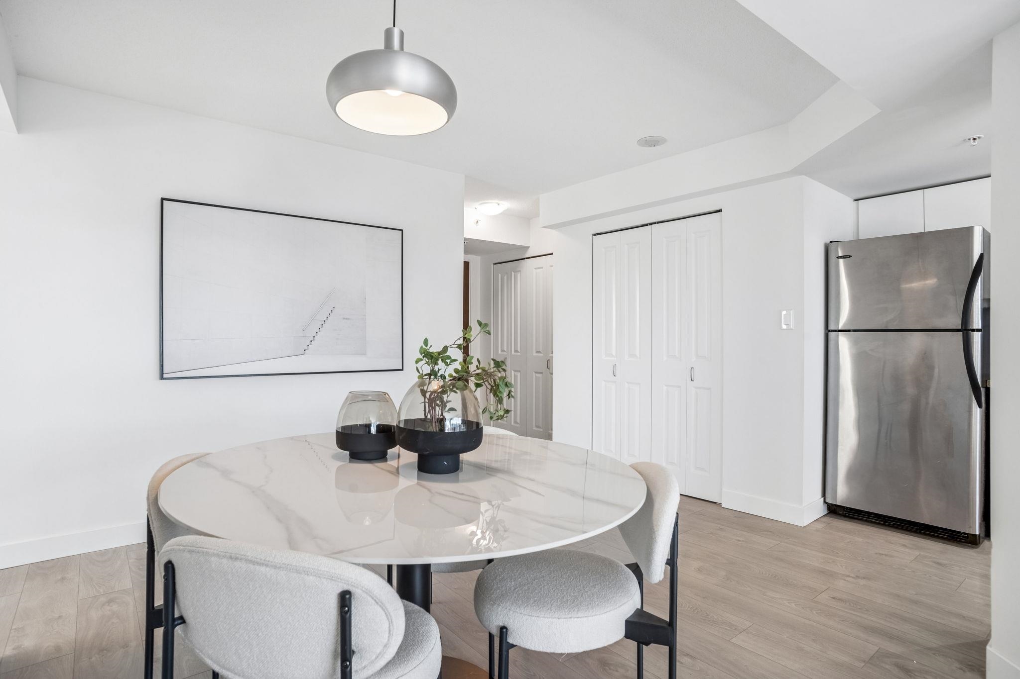 1805 6068 NO. 3 ROAD Unit: 1805