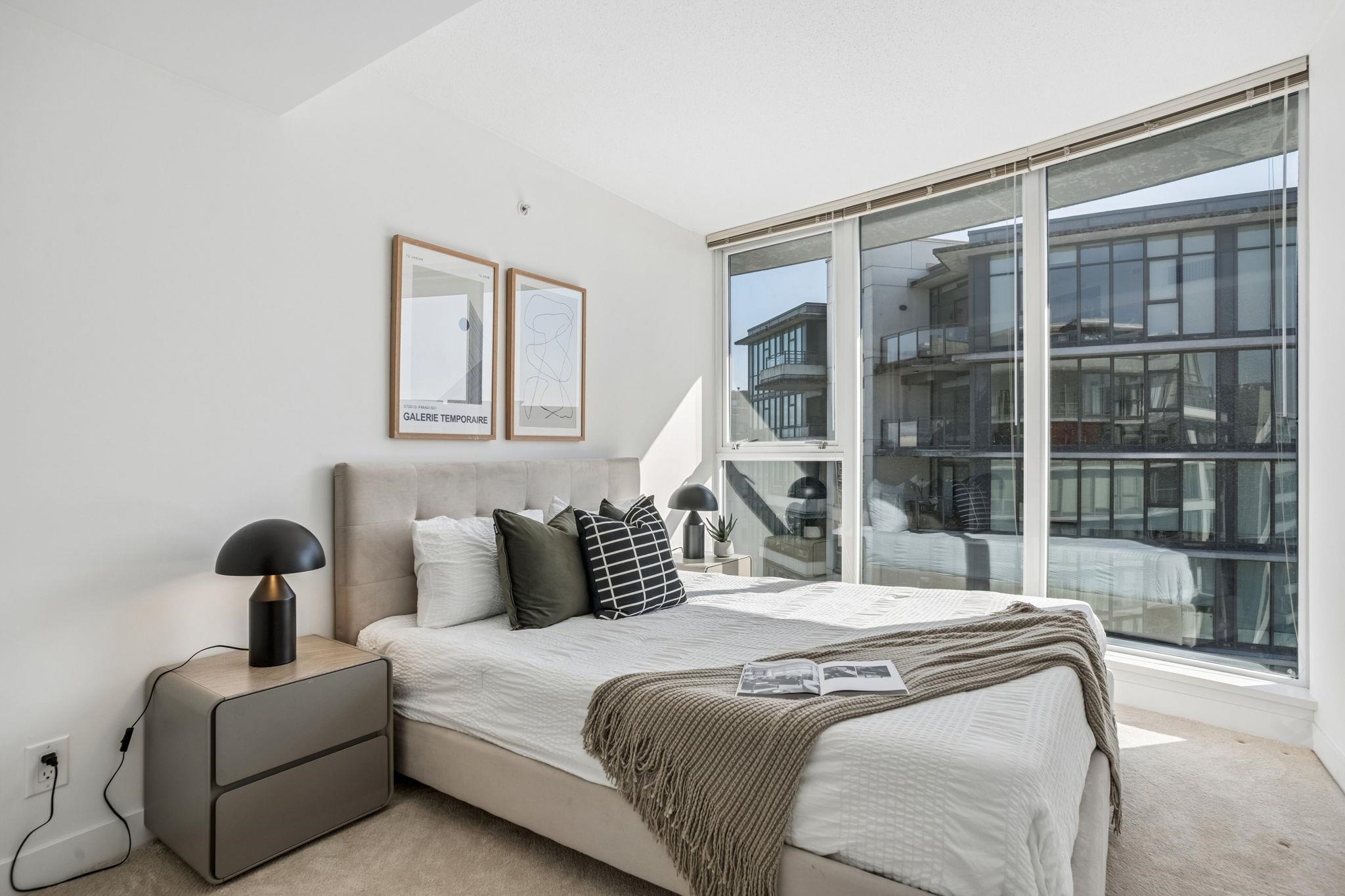 1805 6068 NO. 3 ROAD Unit: 1805