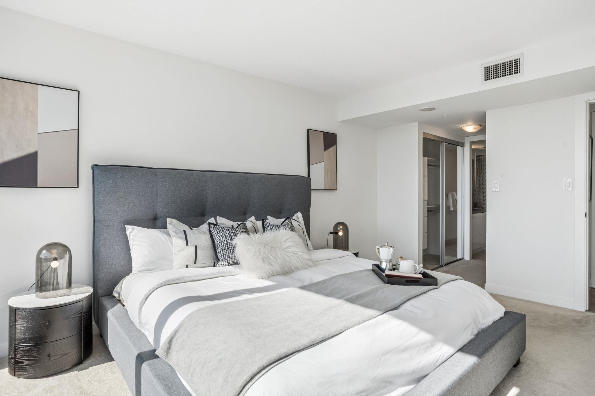 1805 6068 NO. 3 ROAD Unit: 1805