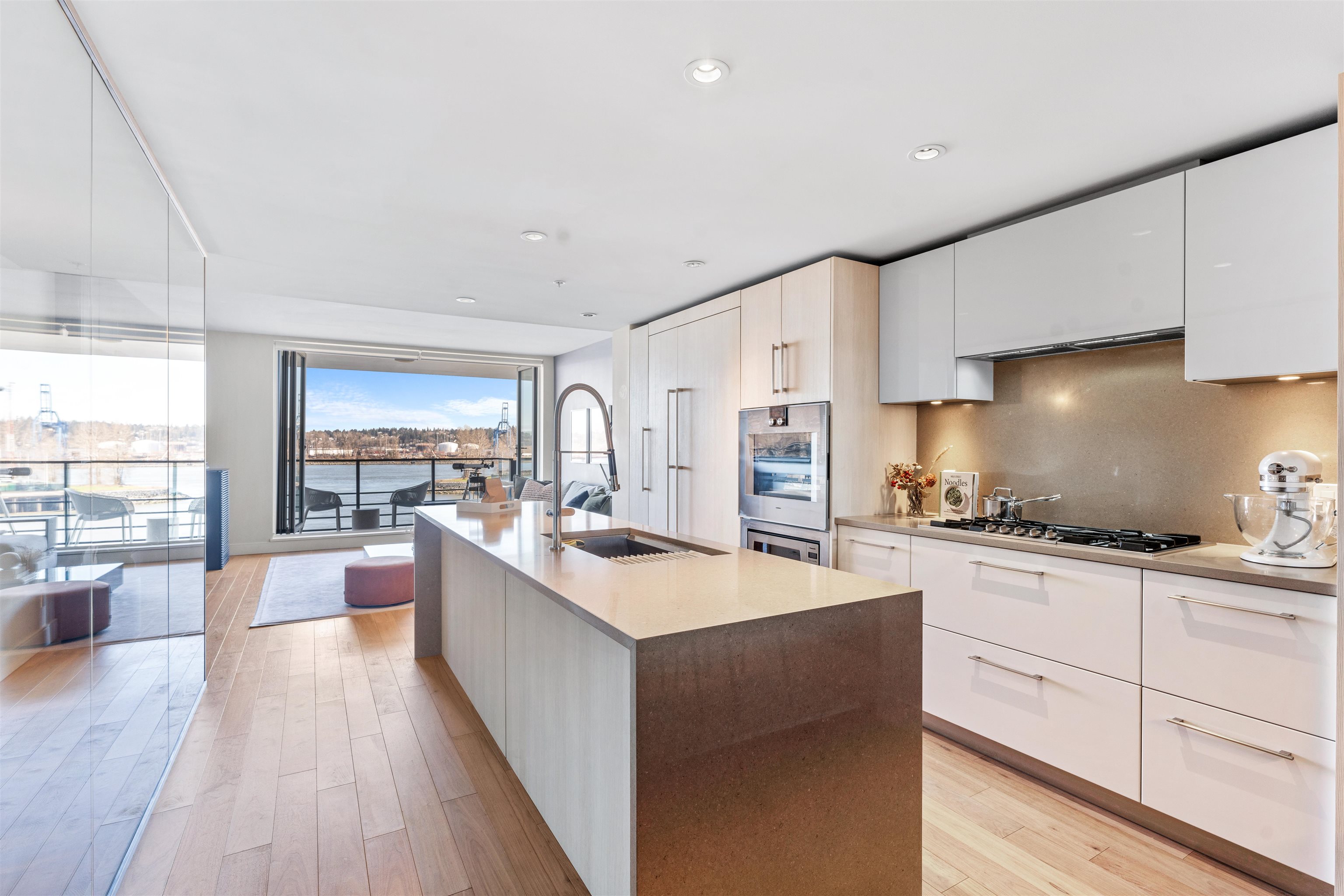 TH509 210 SALTER STREET Unit: TH509