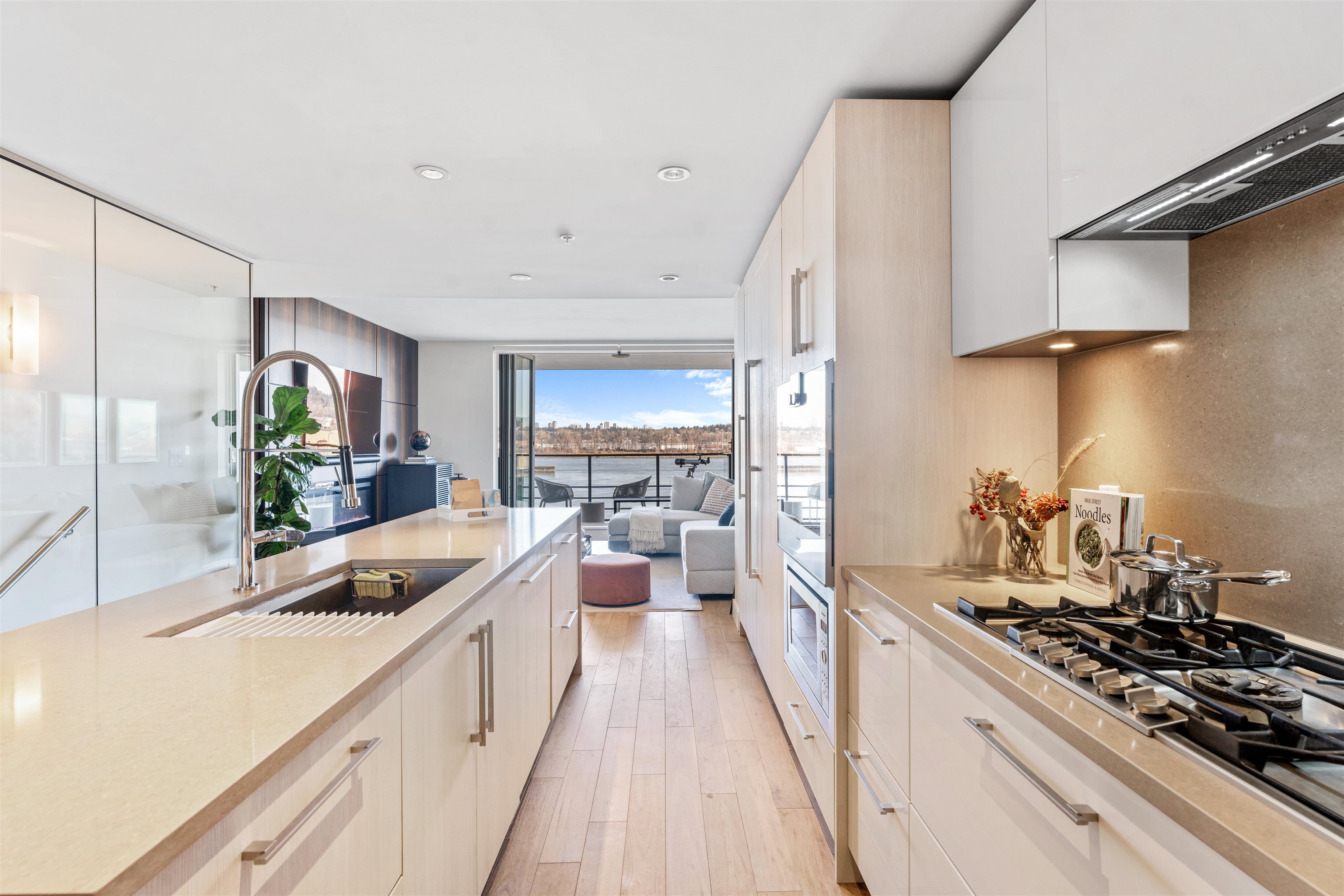 TH509 210 SALTER STREET Unit: TH509