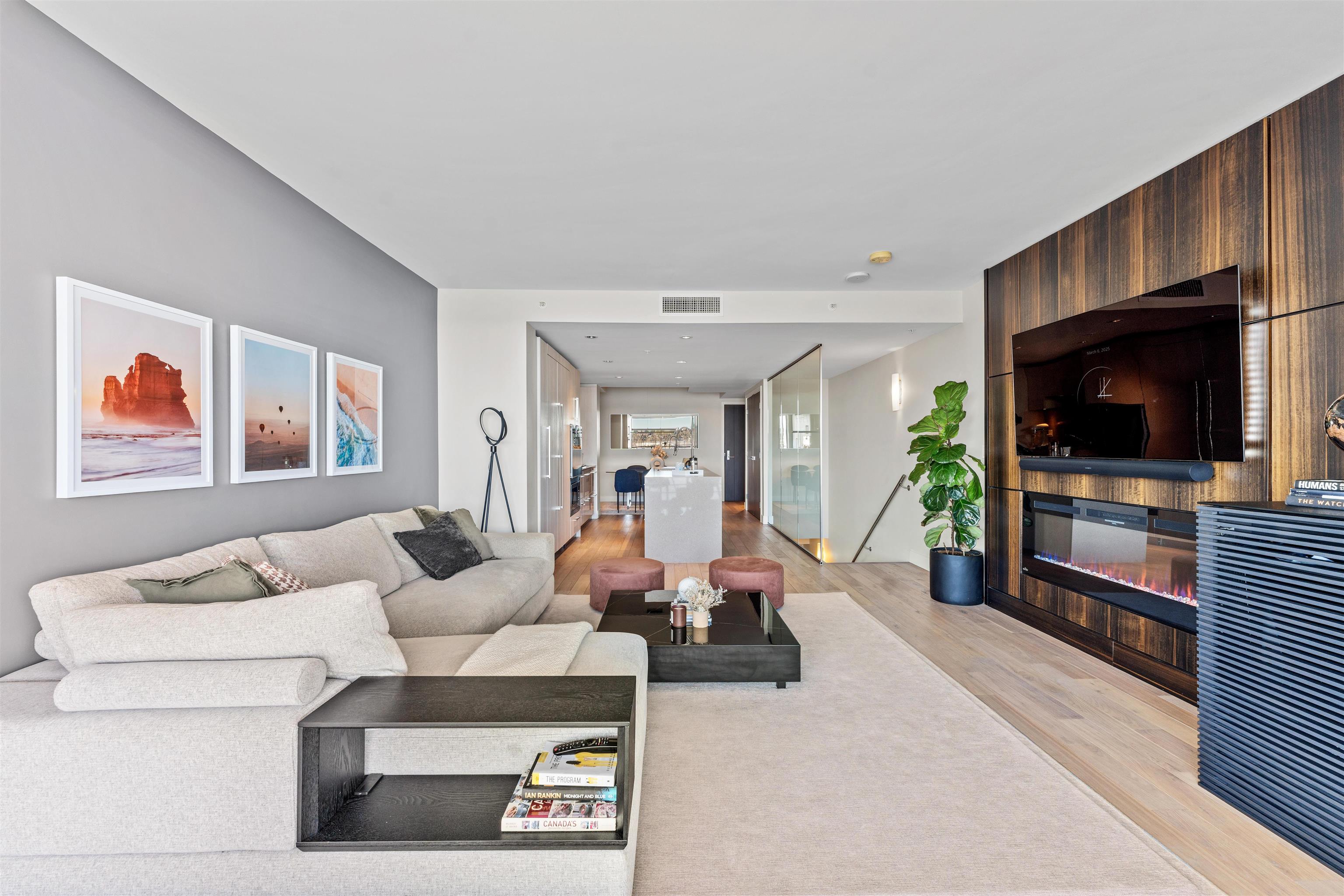 TH509 210 SALTER STREET Unit: TH509