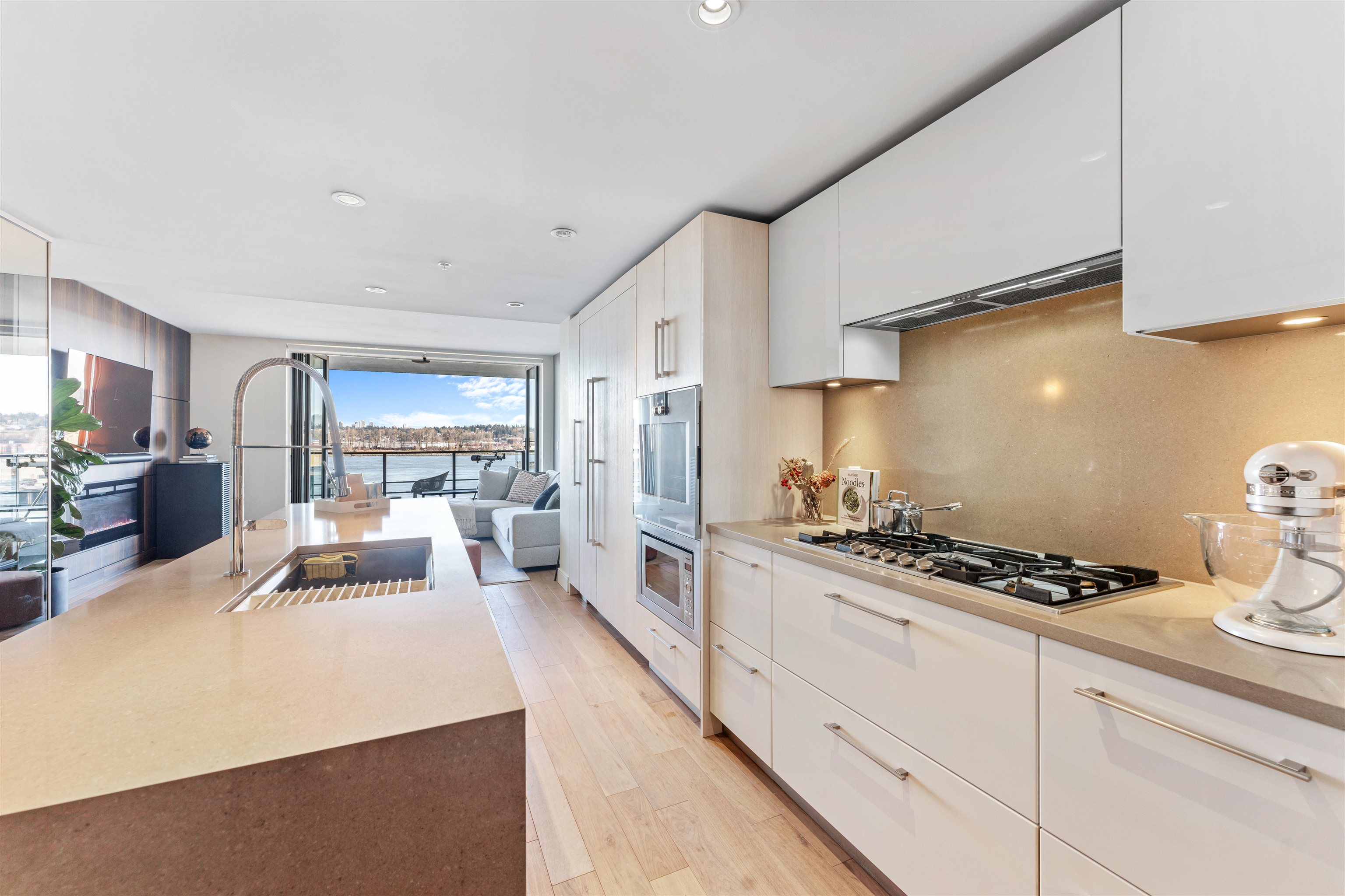 TH509 210 SALTER STREET Unit: TH509