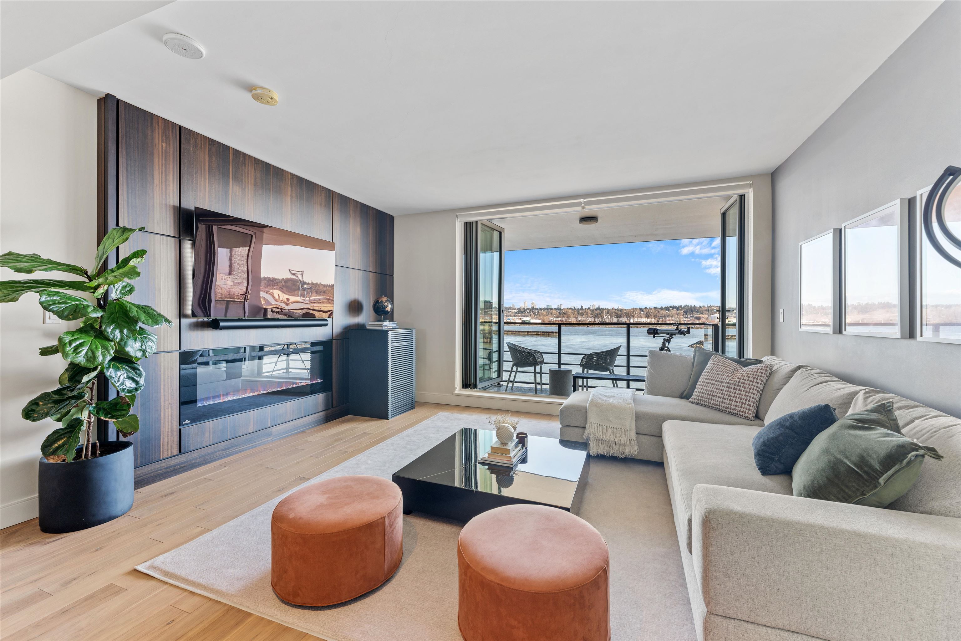 TH509 210 SALTER STREET Unit: TH509