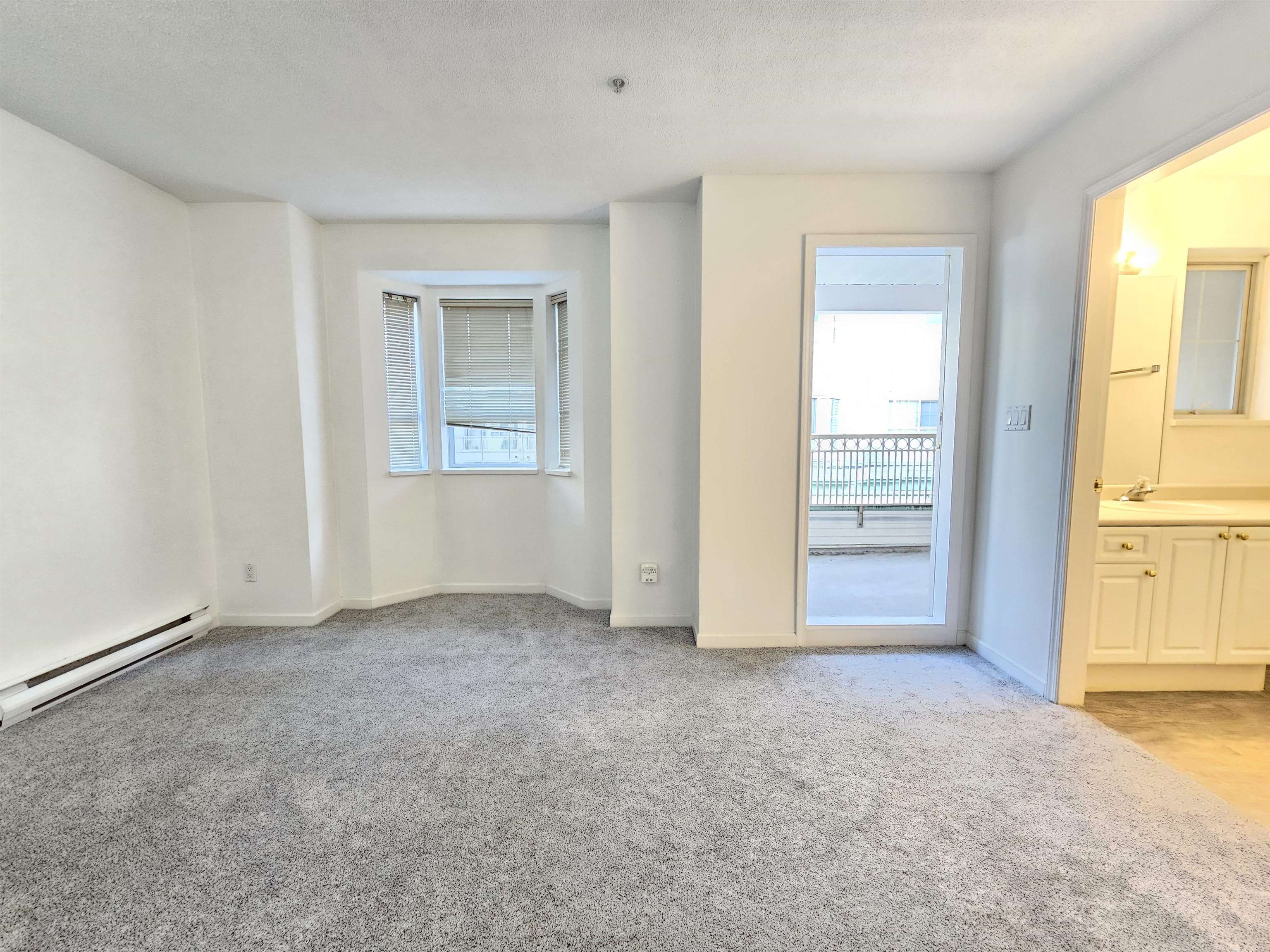 304 15258 105 AVENUE Unit: 304