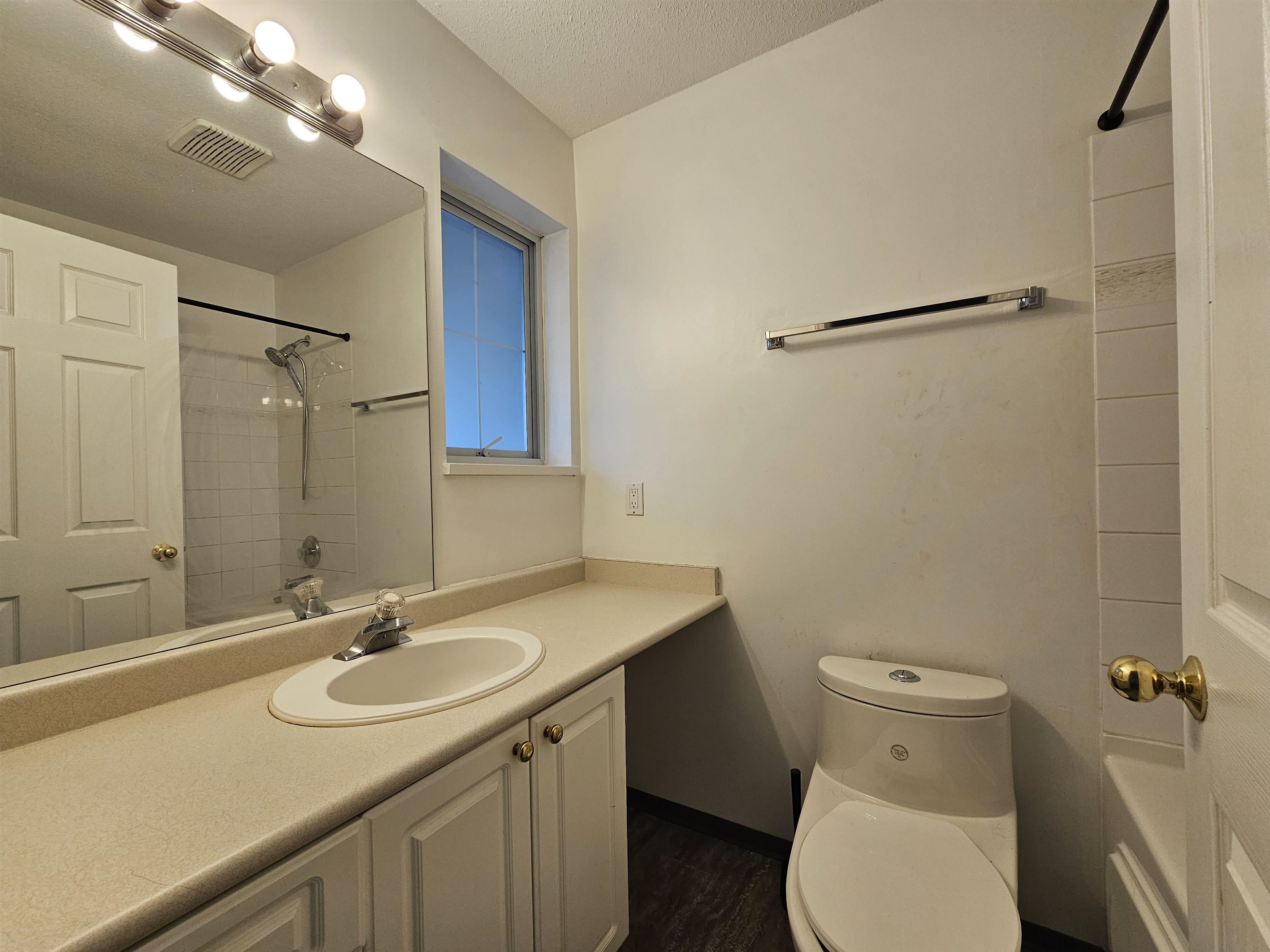 304 15258 105 AVENUE Unit: 304