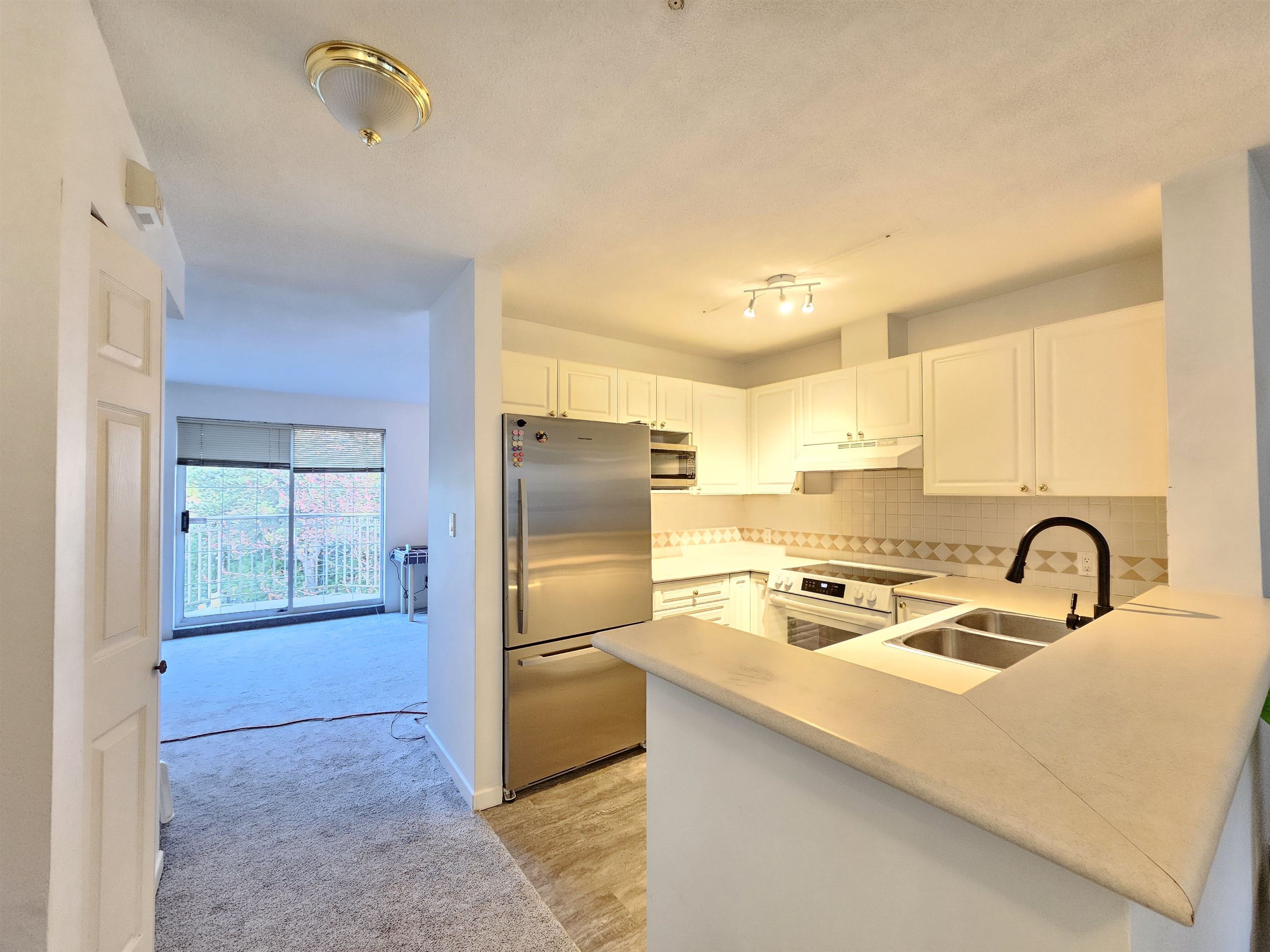 304 15258 105 AVENUE Unit: 304
