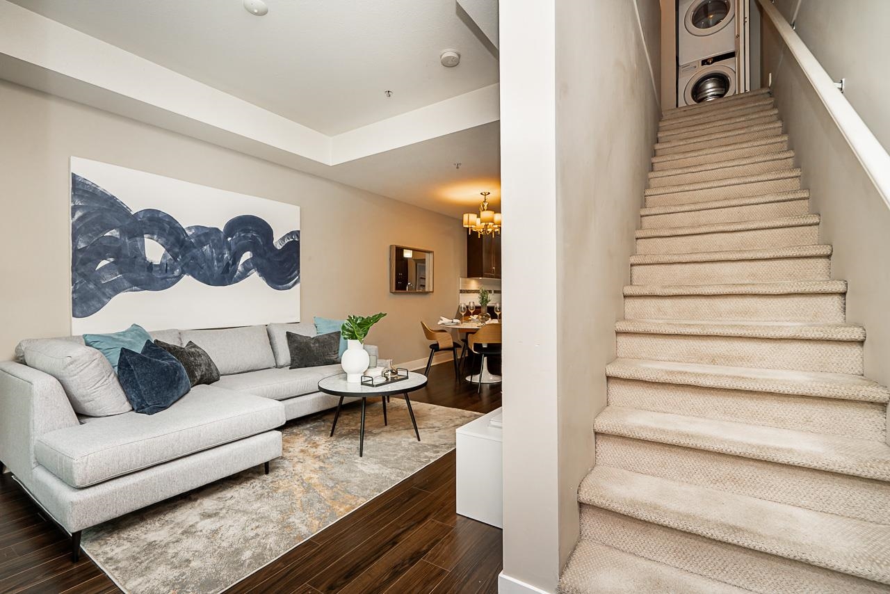 109 828 ROYAL AVENUE Unit: 109