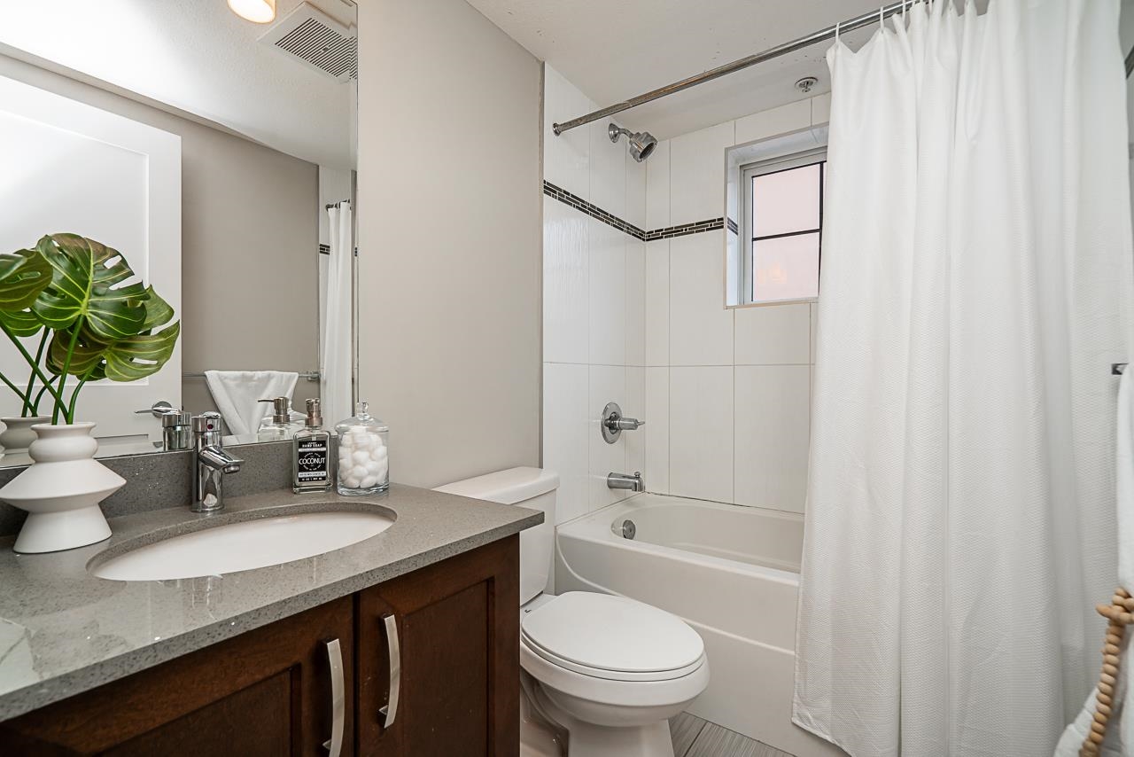 109 828 ROYAL AVENUE Unit: 109
