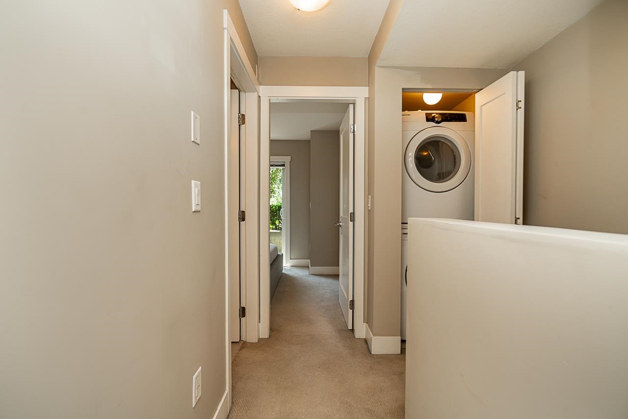 109 828 ROYAL AVENUE Unit: 109