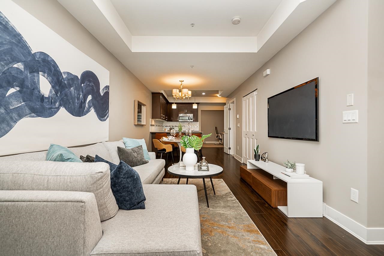 109 828 ROYAL AVENUE Unit: 109