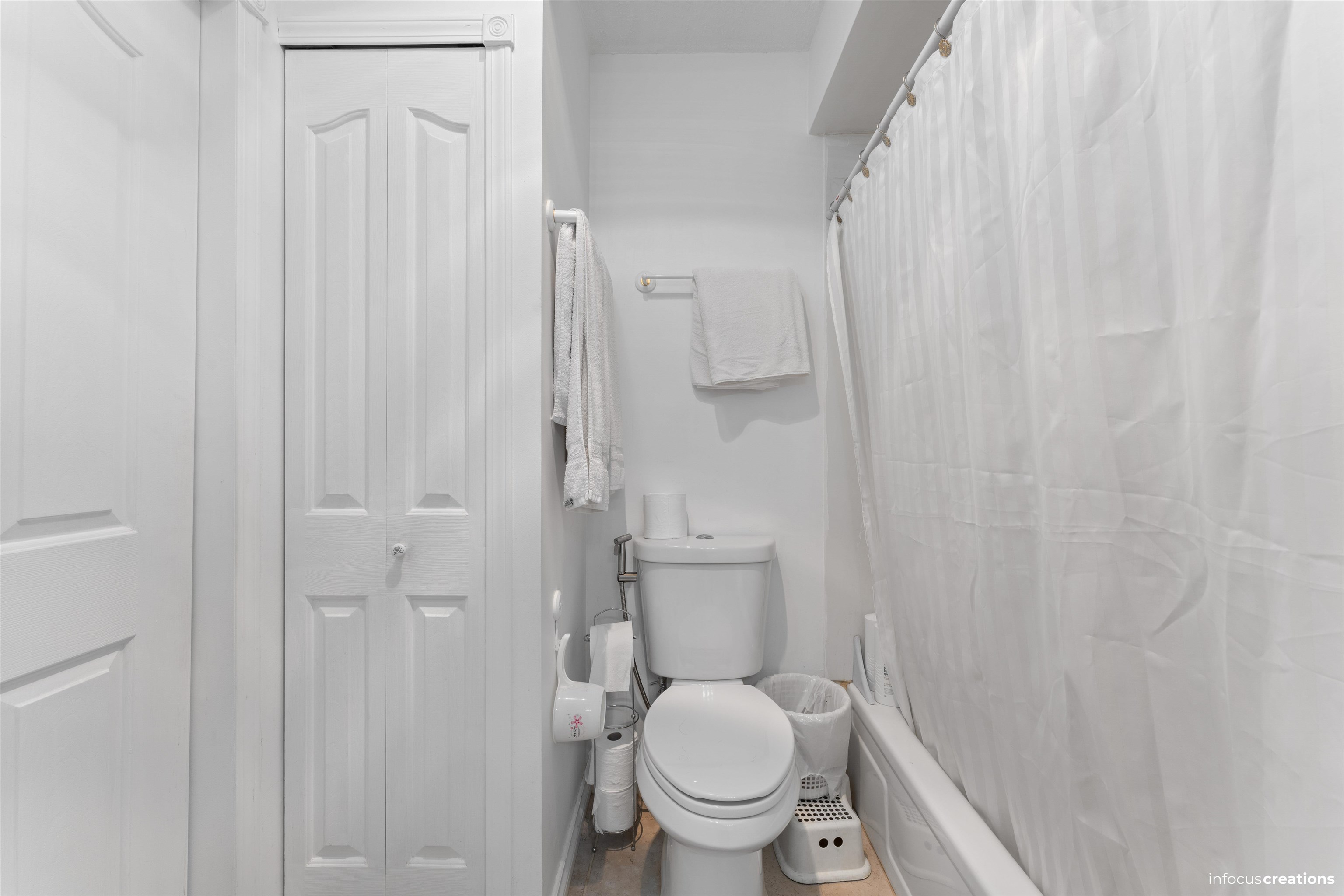 207 13931 74 AVENUE Unit: 207