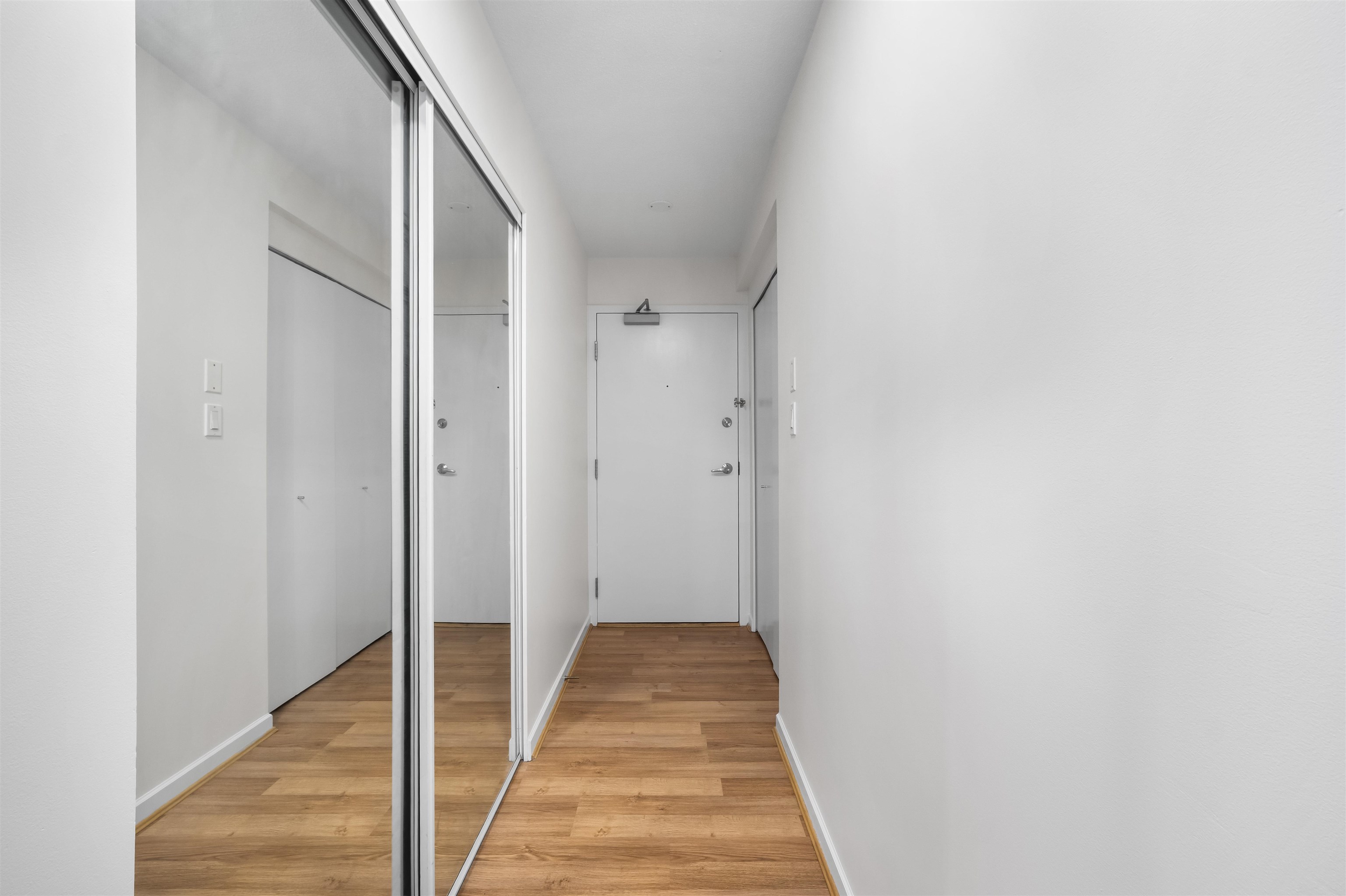 602 8180 GRANVILLE AVENUE Unit: 602