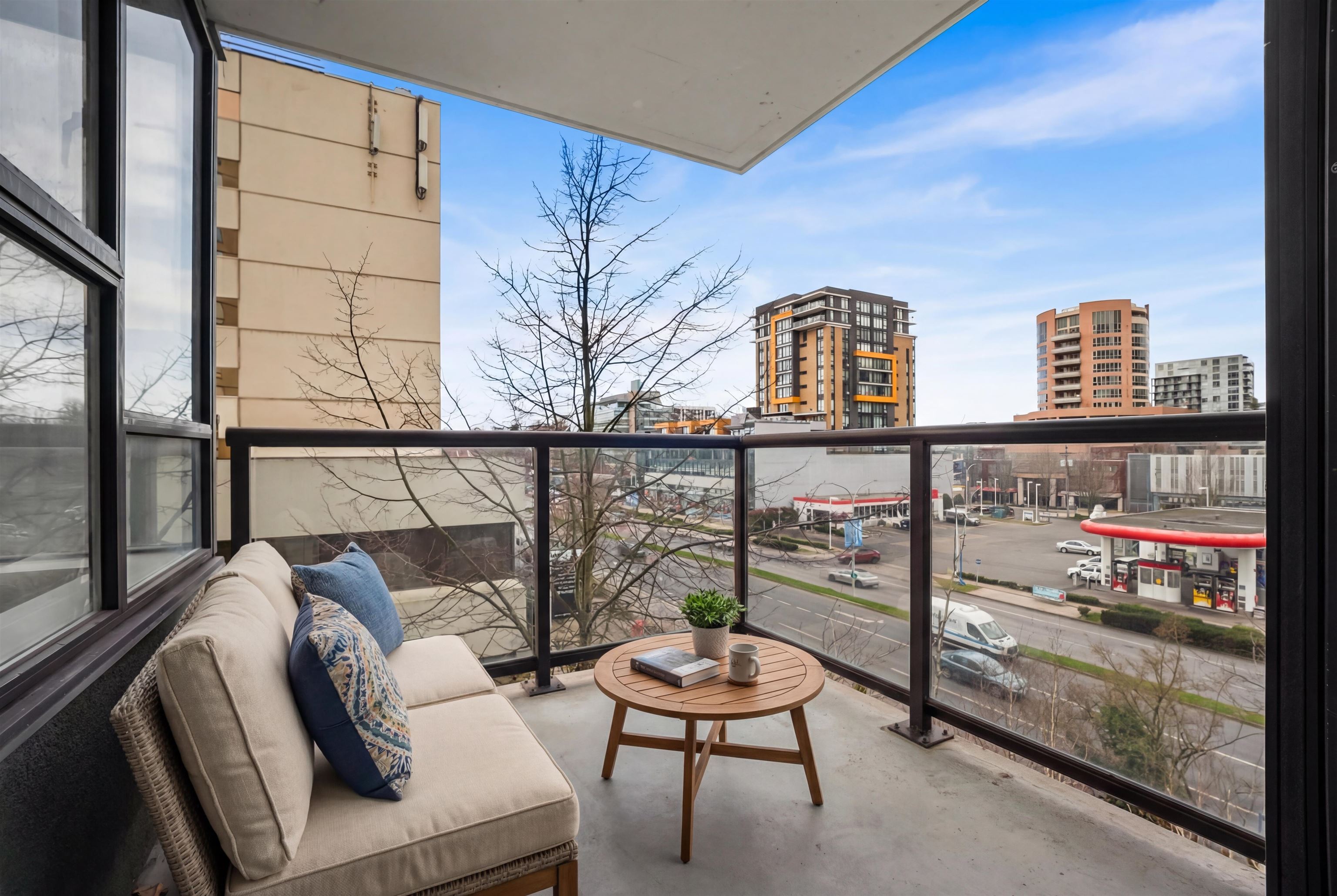 602 8180 GRANVILLE AVENUE Unit: 602