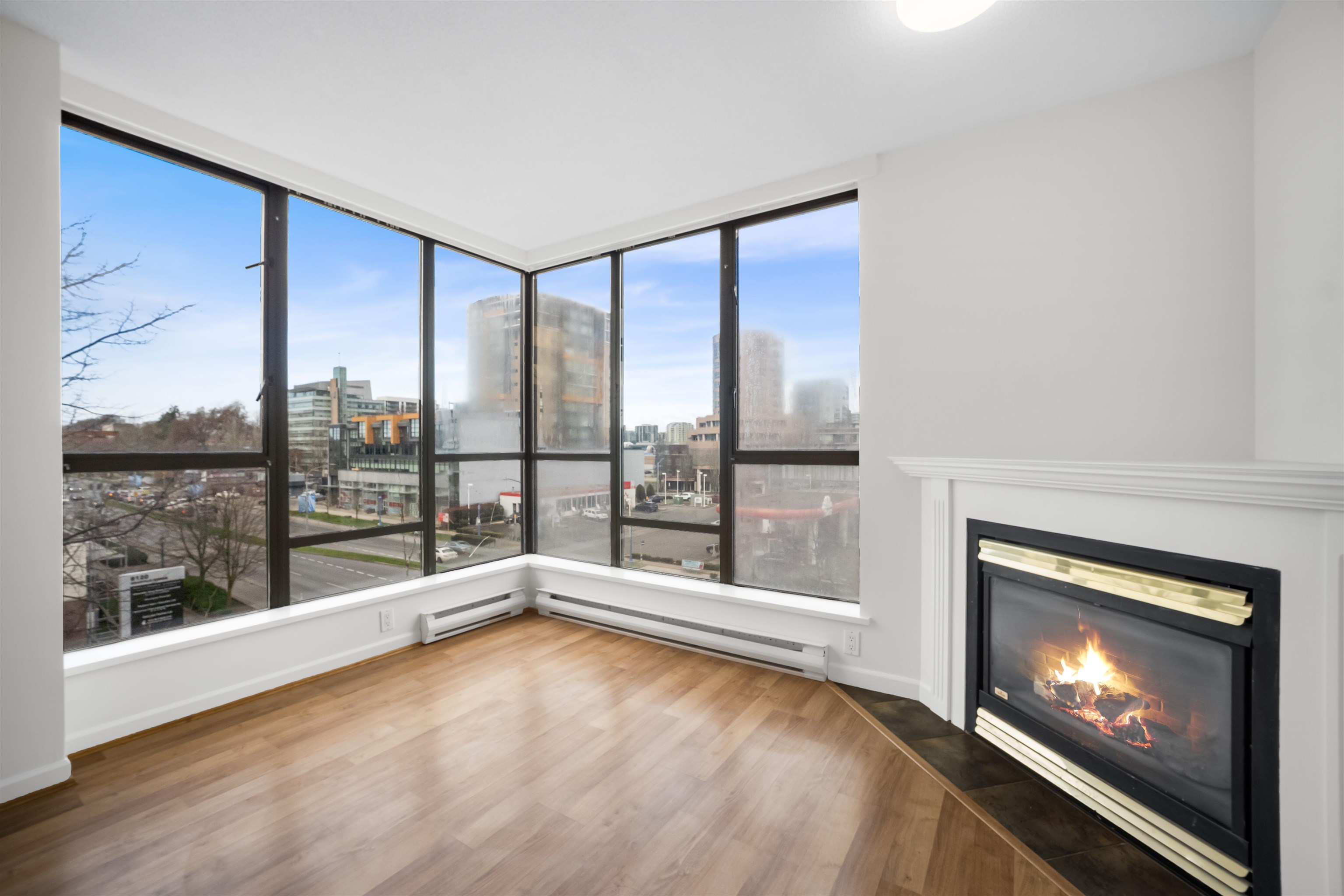 602 8180 GRANVILLE AVENUE Unit: 602