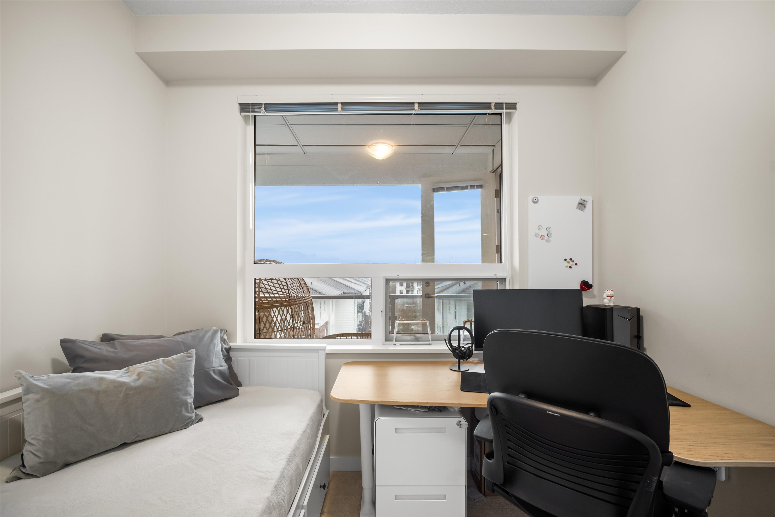 511 9233 ODLIN ROAD Unit: 511