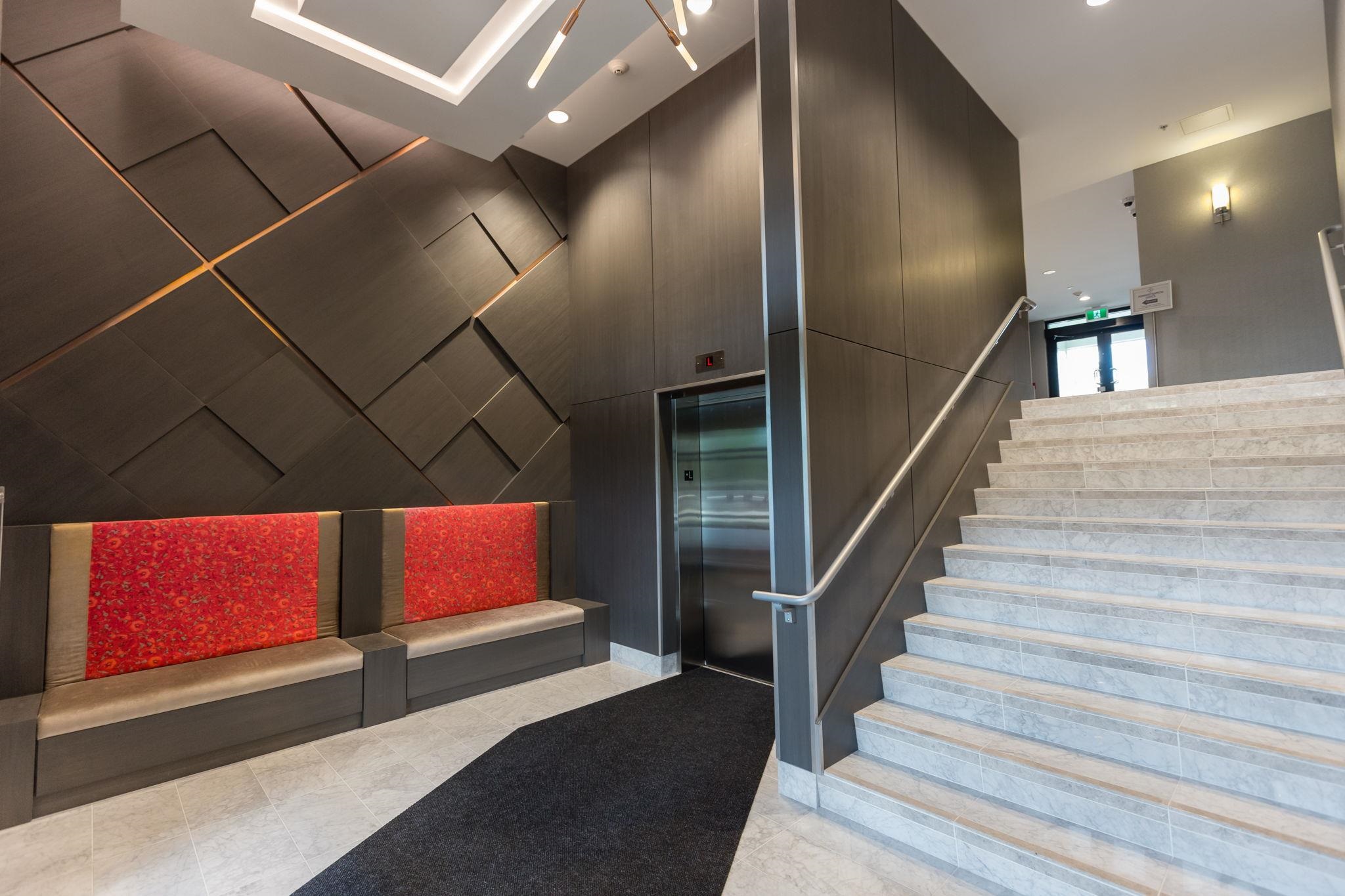 121 9500 TOMICKI AVENUE Unit: 121