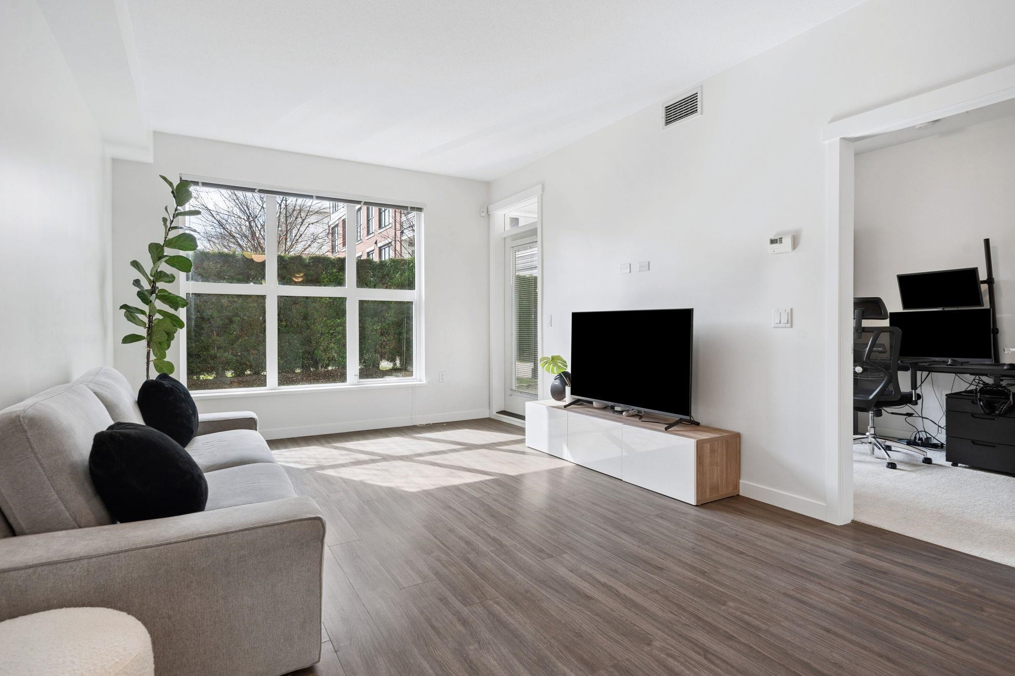 121 9500 TOMICKI AVENUE Unit: 121