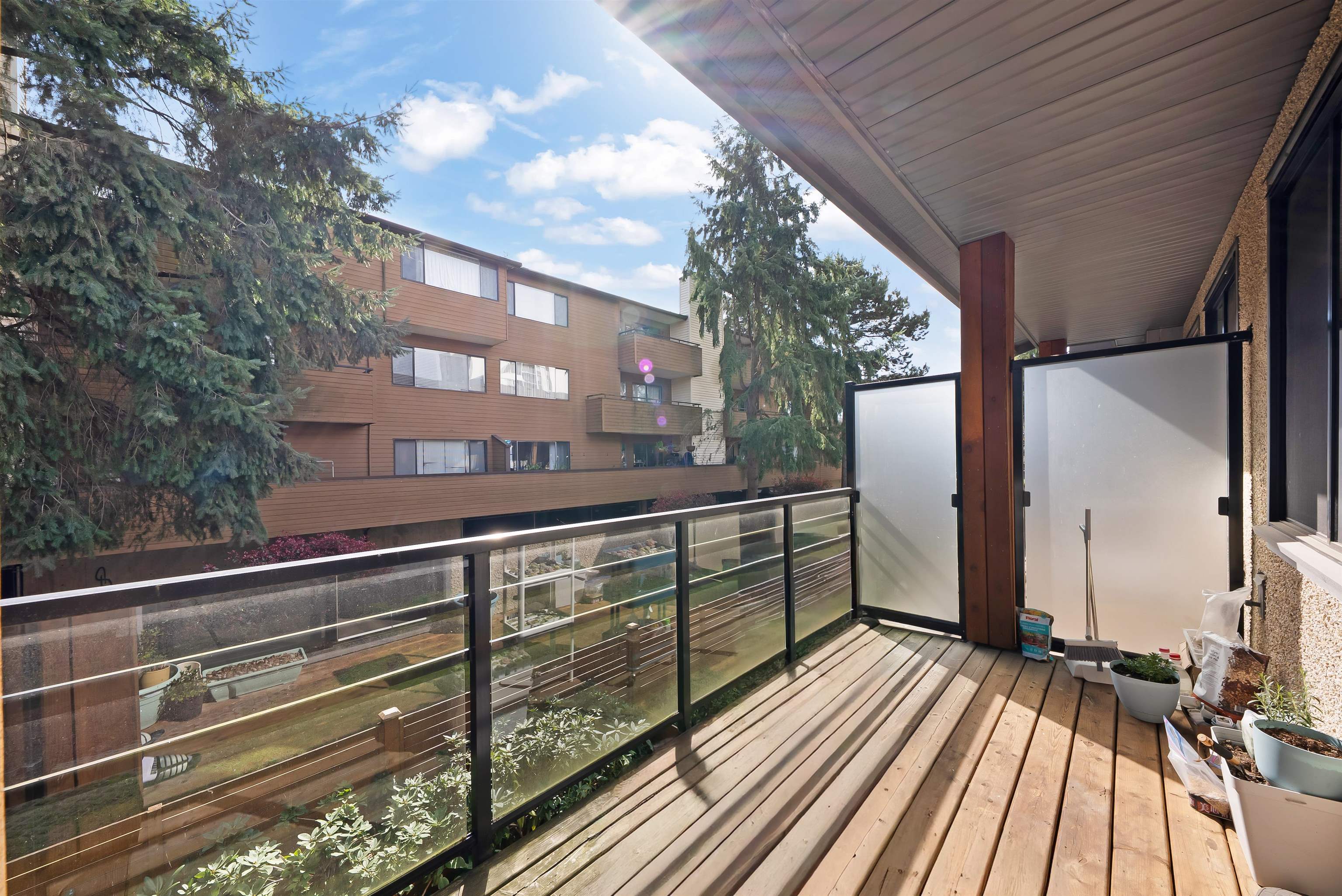 10 7180 GILBERT ROAD Unit: 10