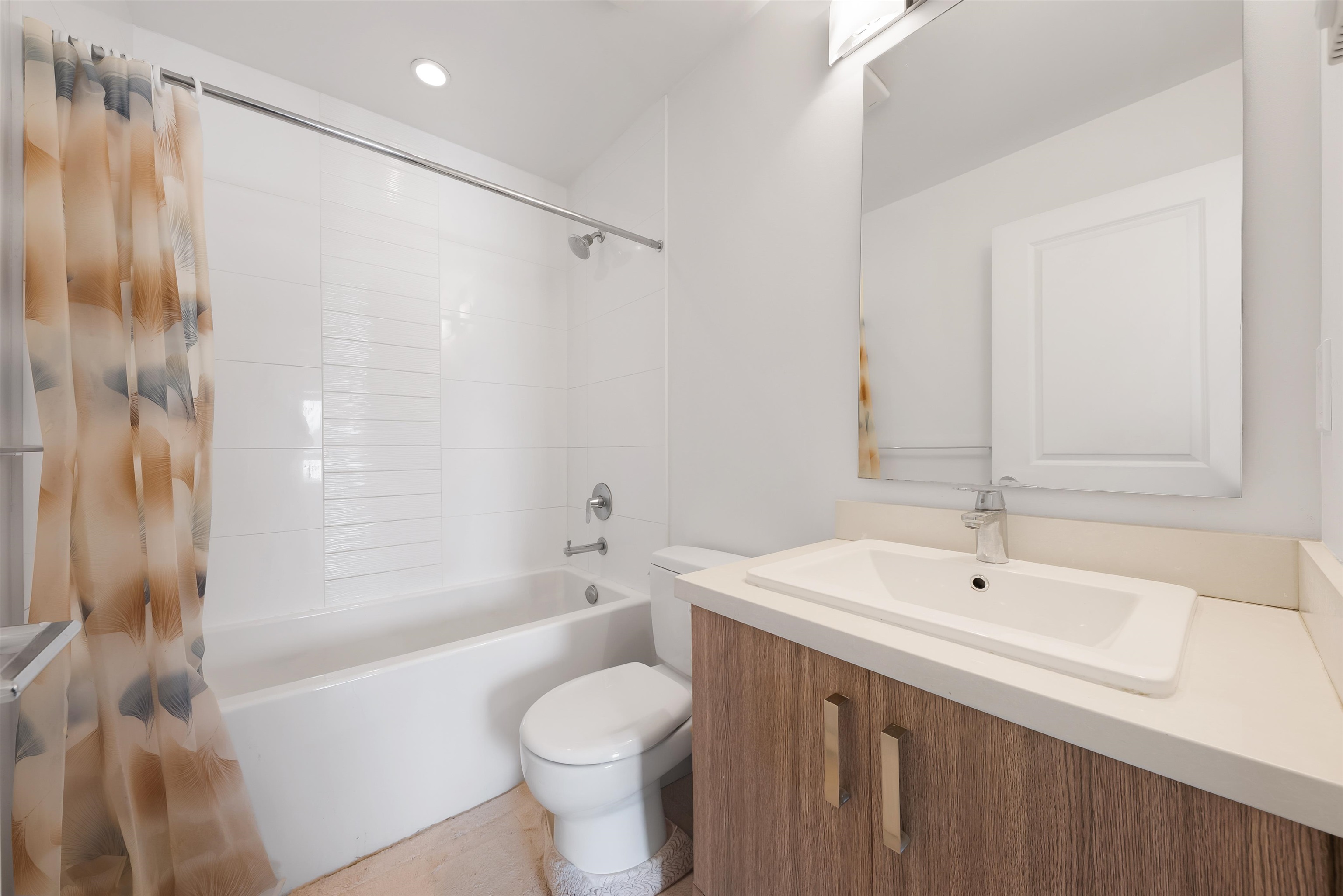 10 7180 GILBERT ROAD Unit: 10