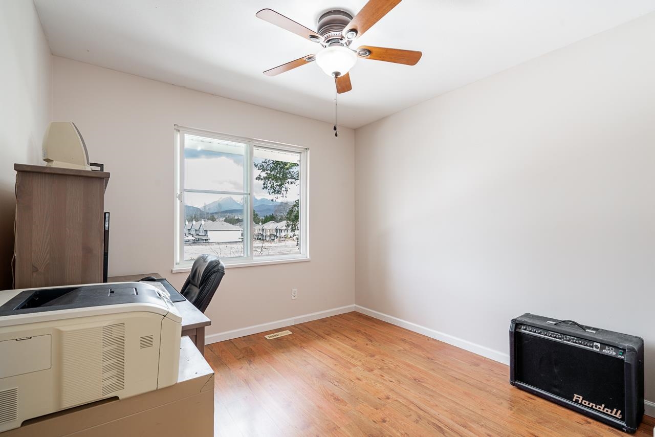 24 11870 232 STREET Unit: 24