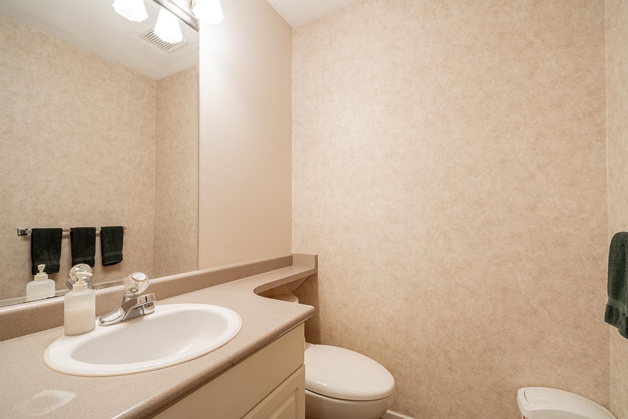 24 11870 232 STREET Unit: 24