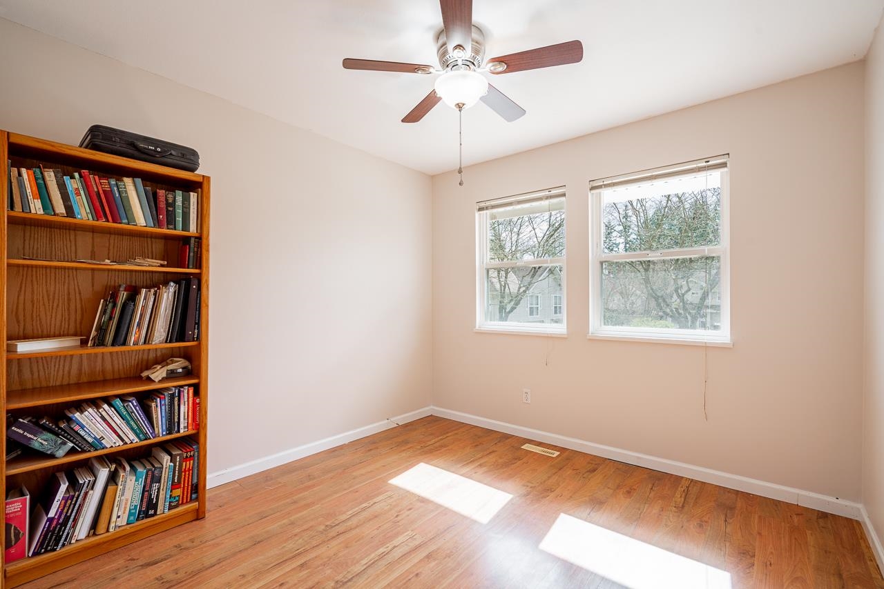 24 11870 232 STREET Unit: 24