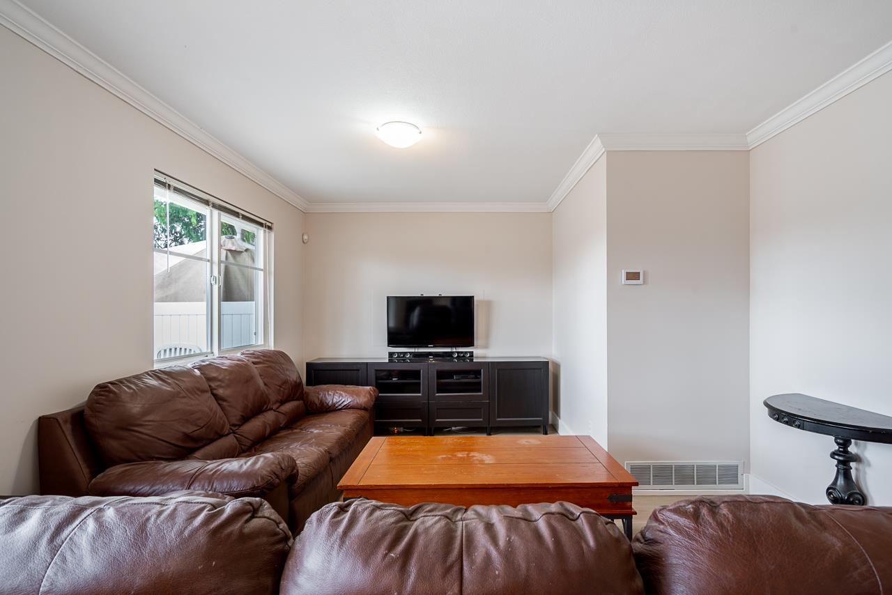 24 11870 232 STREET Unit: 24