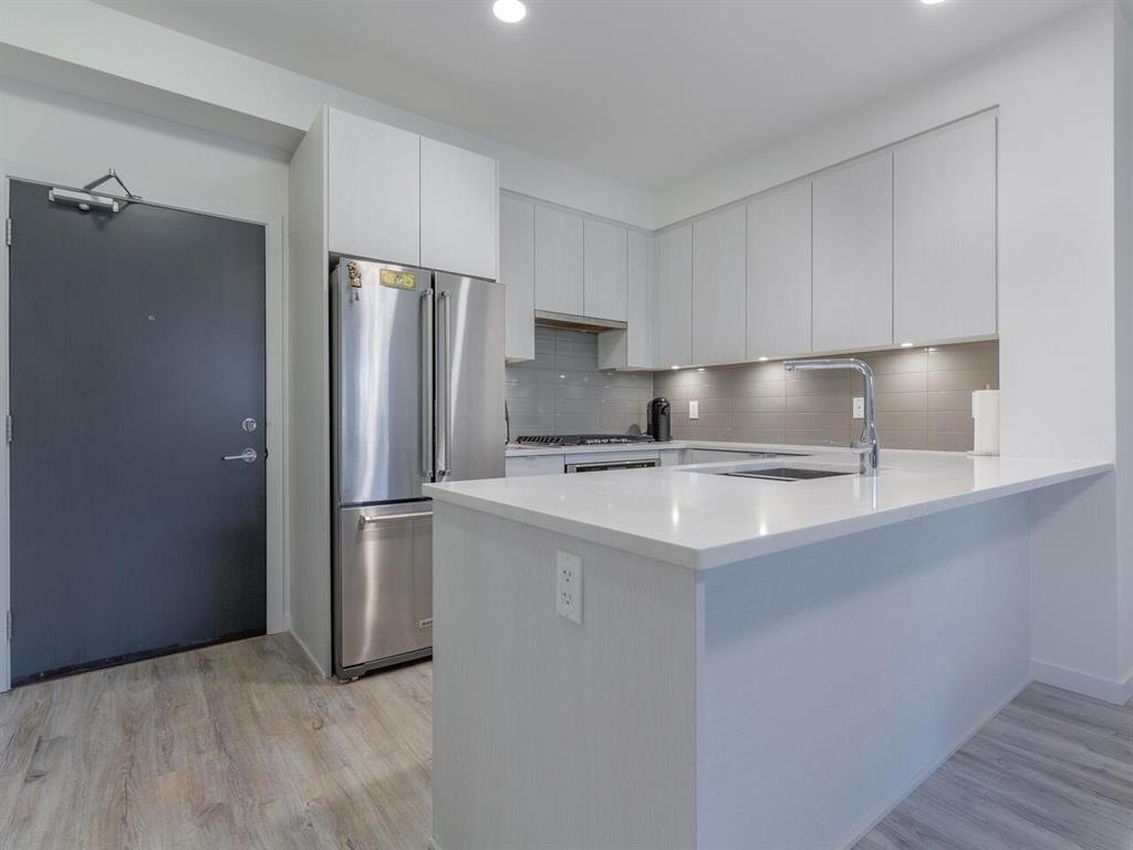 112 621 REGAN AVENUE Unit: 112