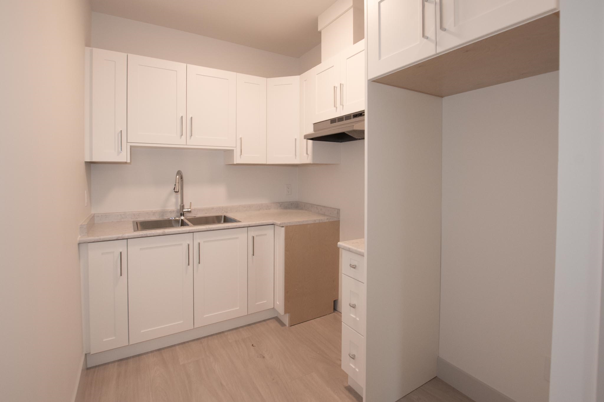1 7138 MARBLE HILL ROAD Unit: 1