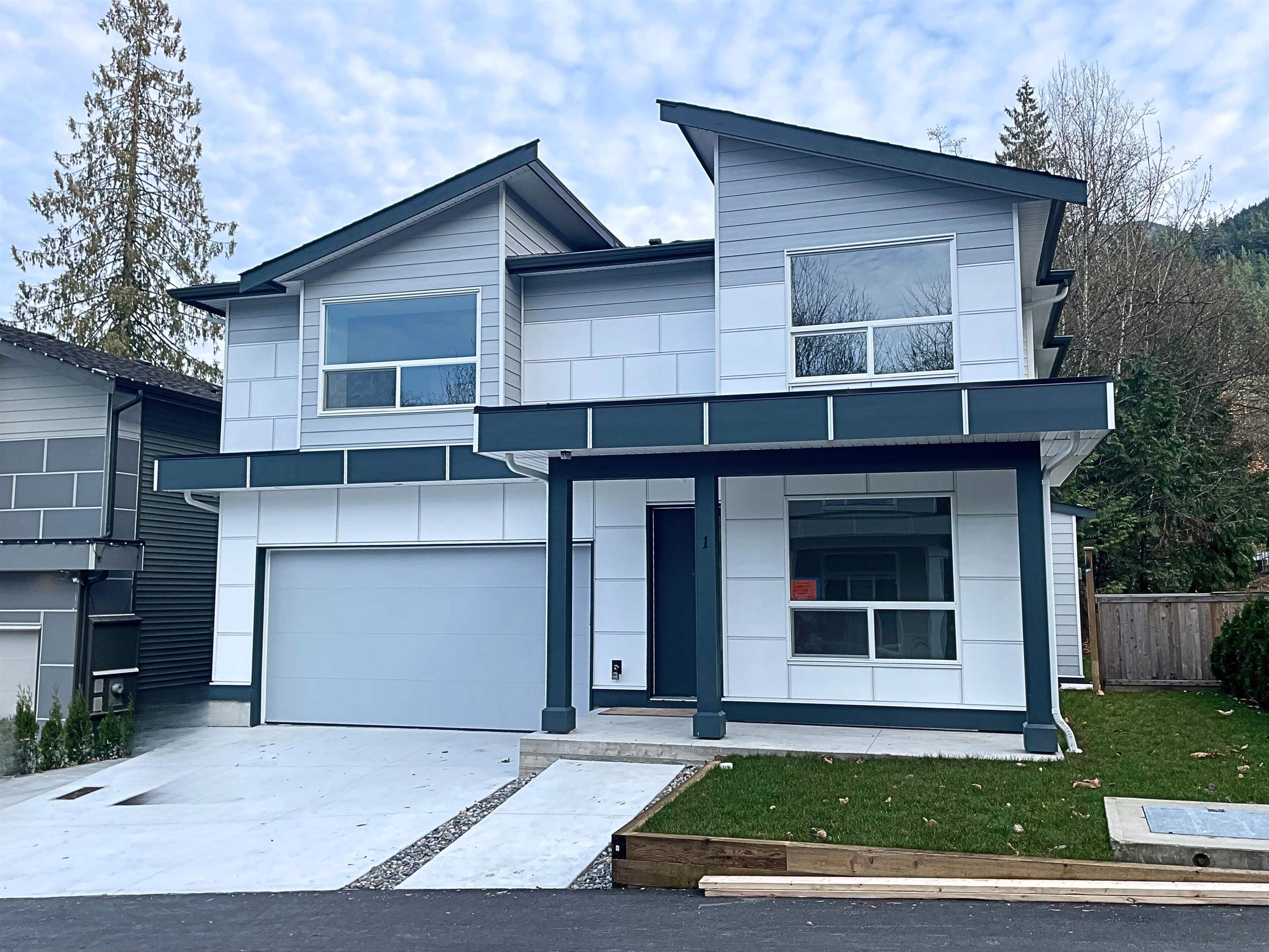 1 7138 MARBLE HILL ROAD Unit: 1