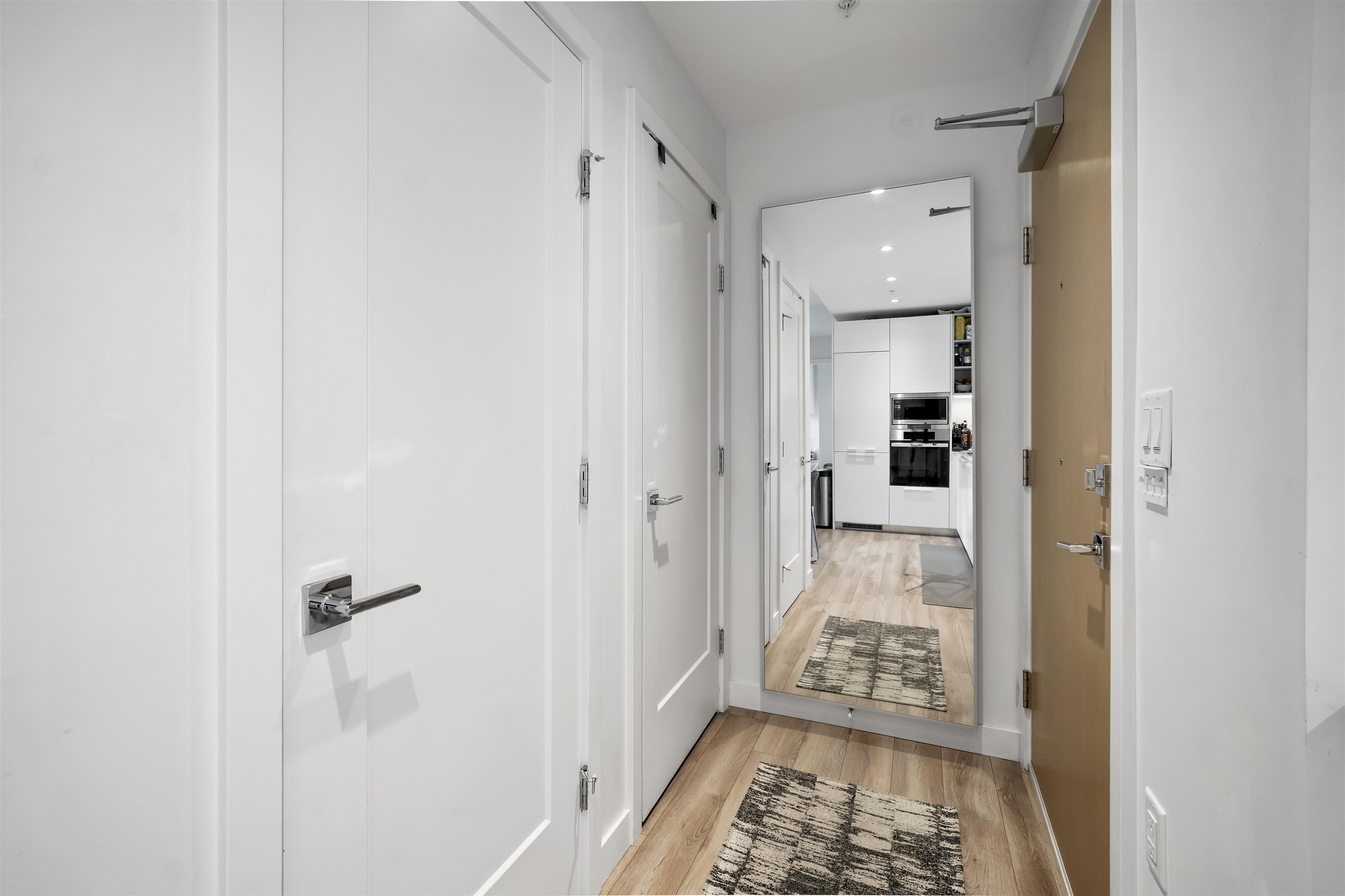 2501 6699 DUNBLANE AVENUE Unit: 2501